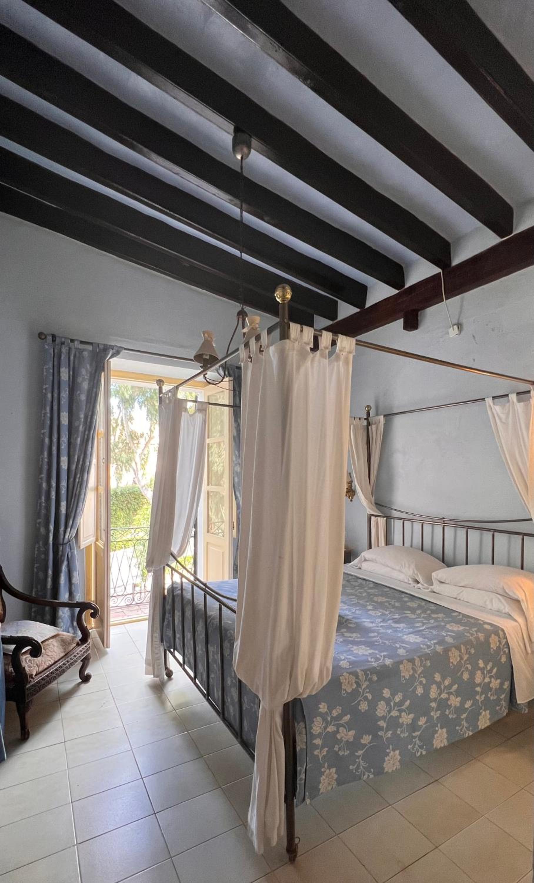 Double Room with Balcony photo 3