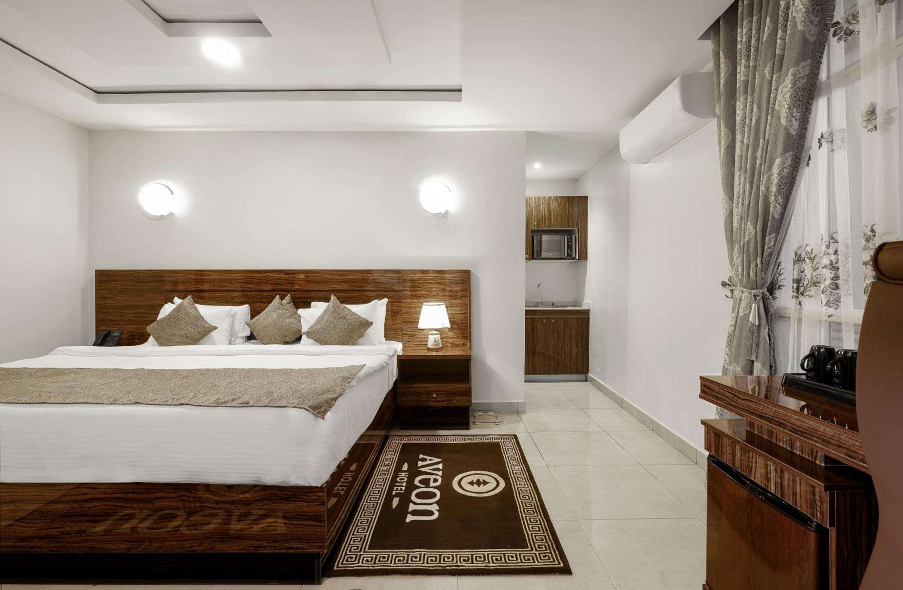Standard King Room