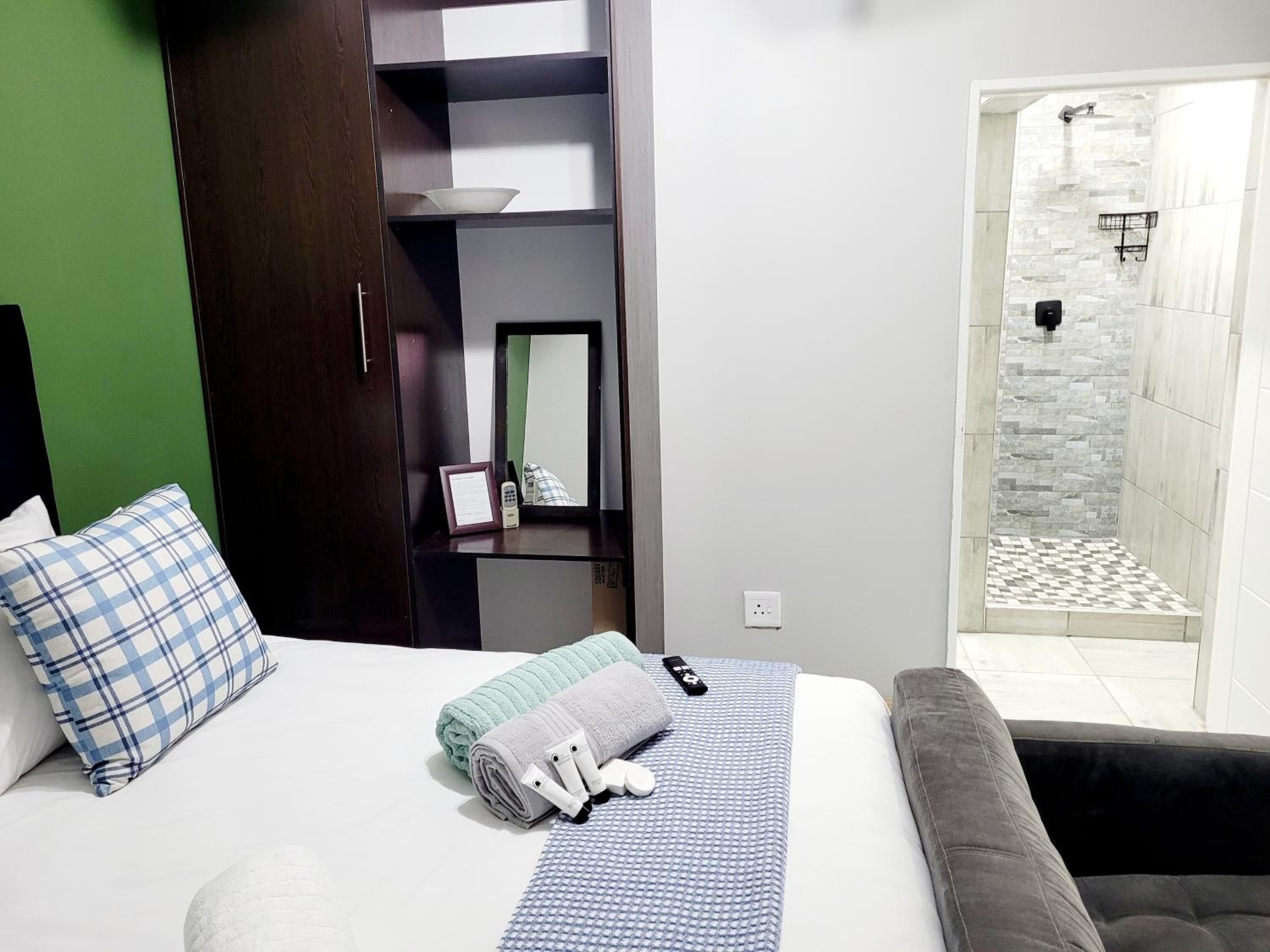 Double Room with Private Bathroom photo 1