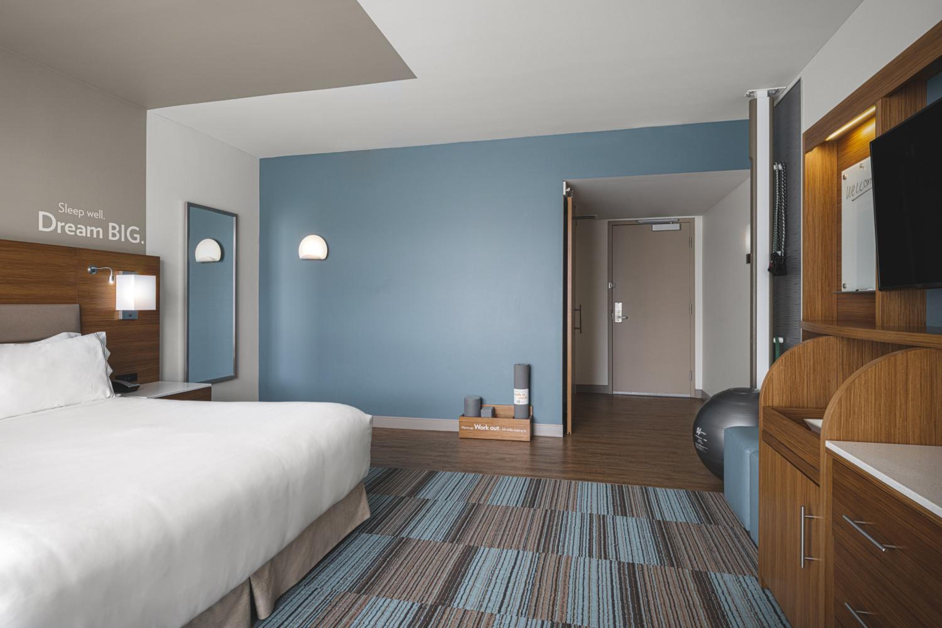 King Room - Hearing Accessible/Non-Smoking at EVEN Hotel Seattle Downtown - Lake Union by IHG in Seattle