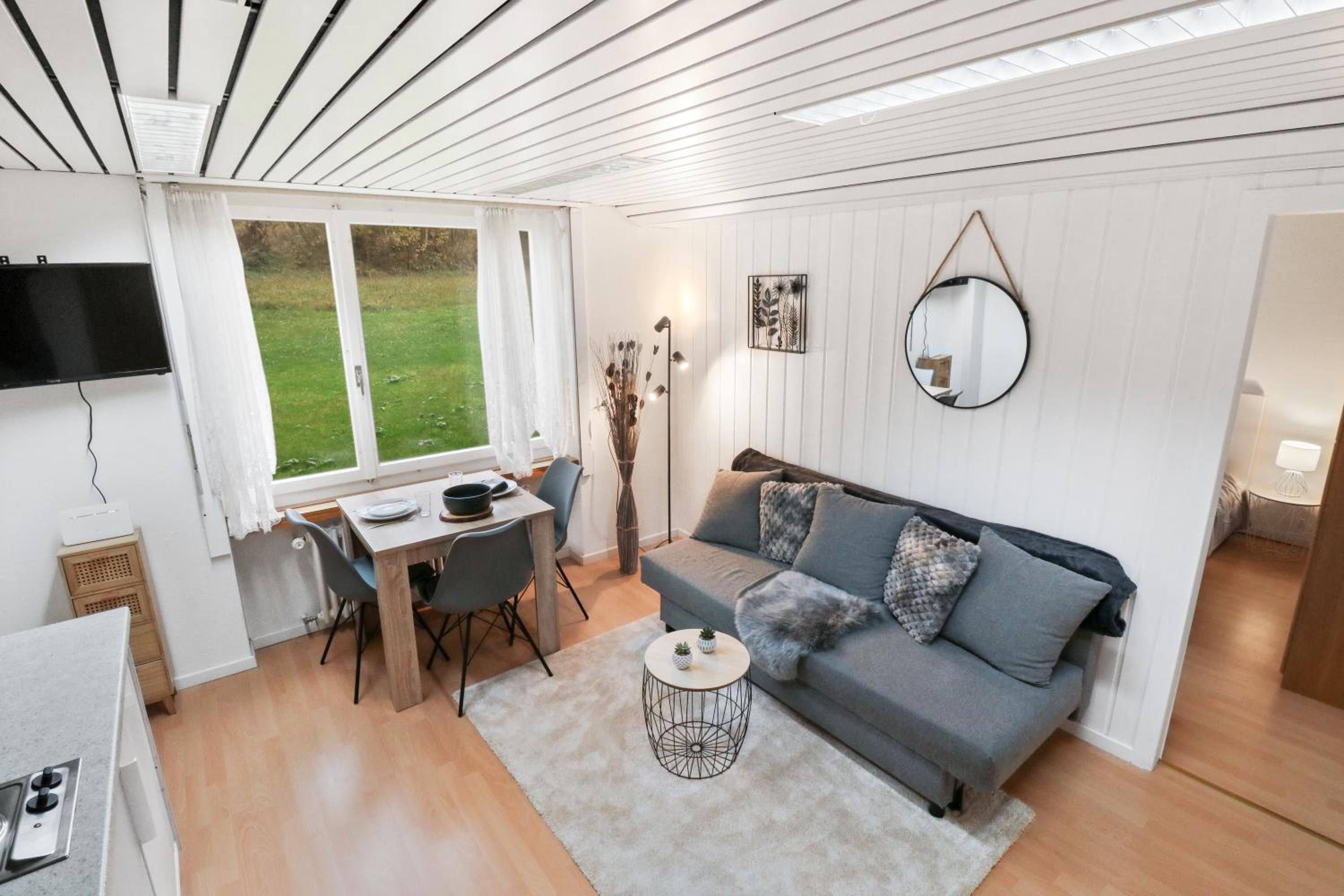 One-Bedroom Apartment - Photo 1