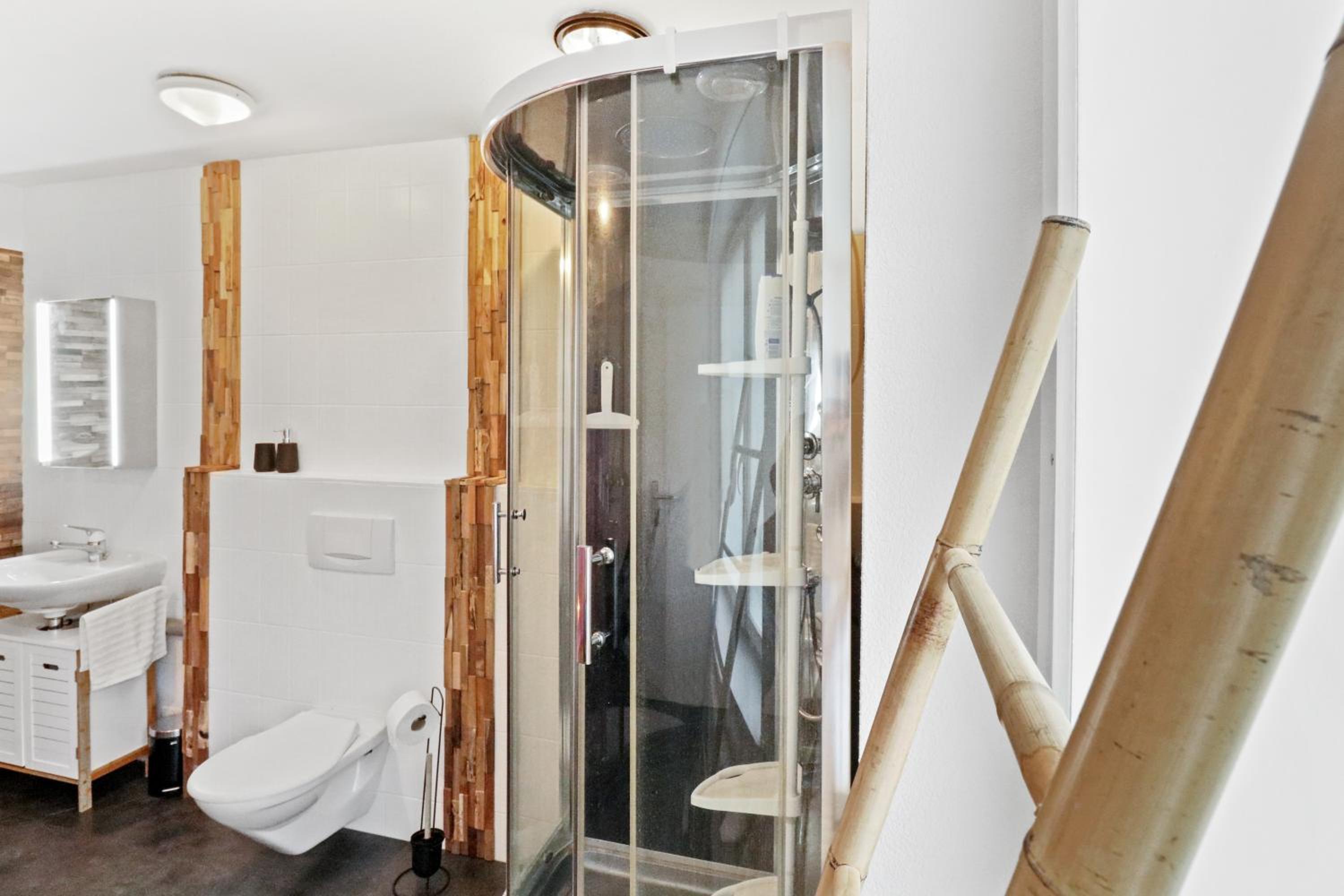 One-Bedroom Apartment - Photo 19