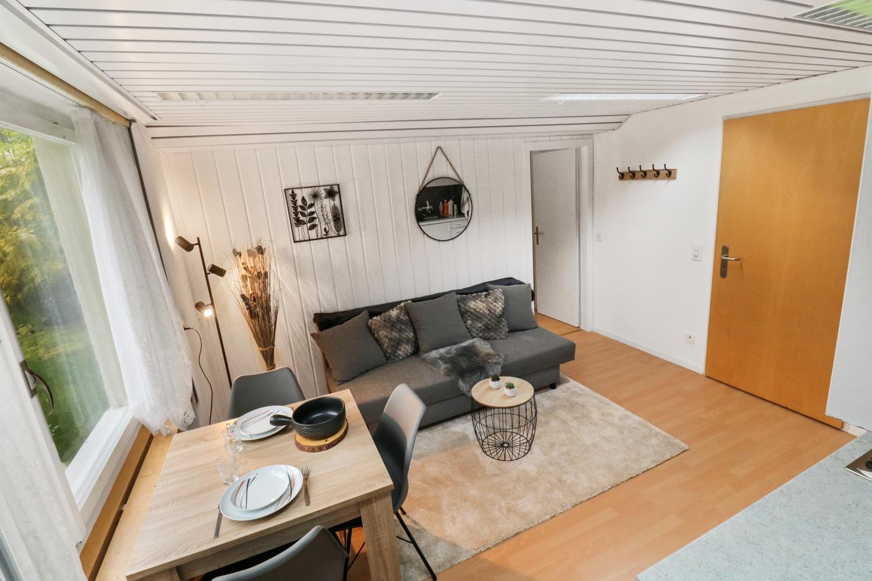 One-Bedroom Apartment - Photo 14