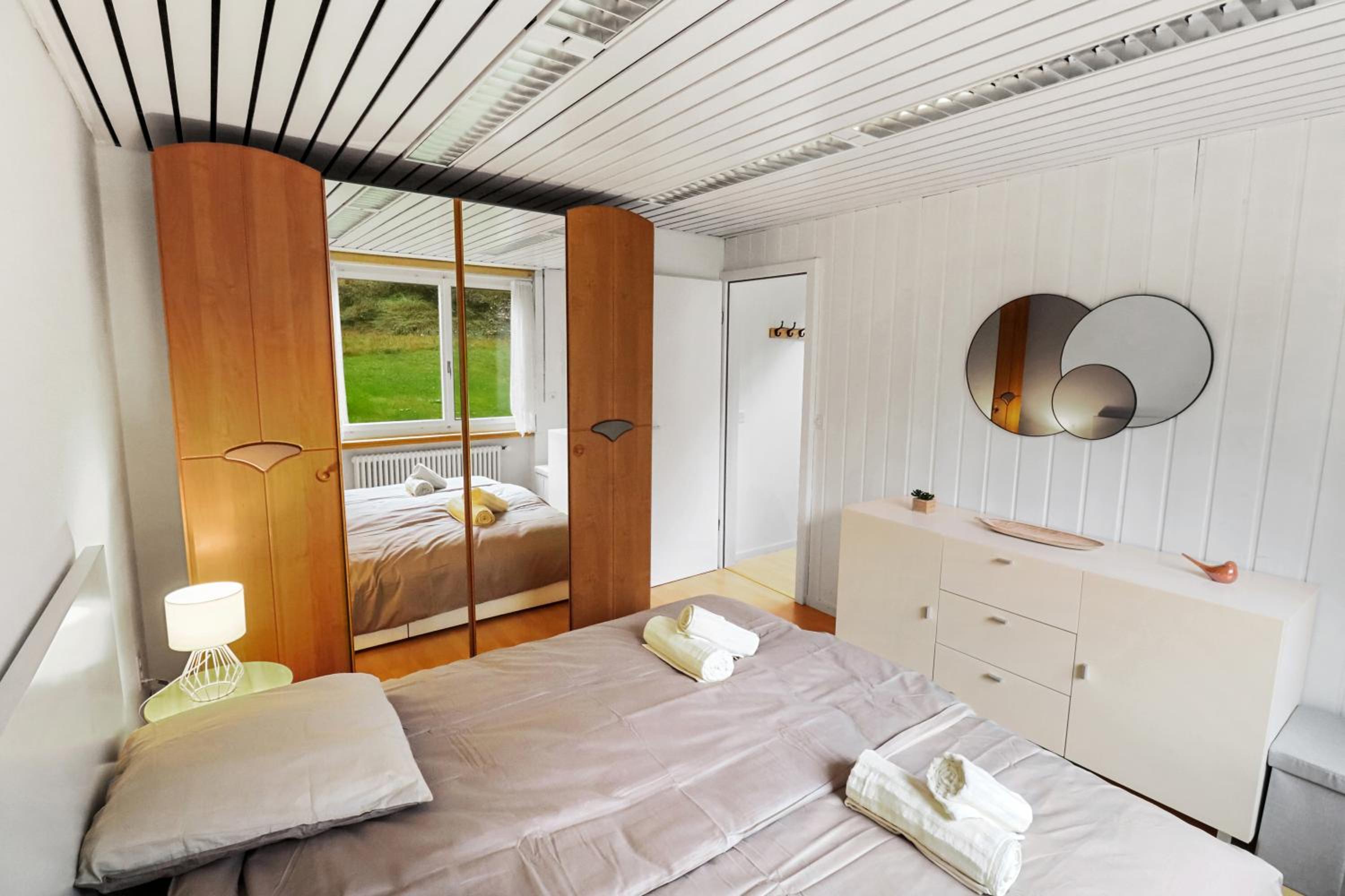 One-Bedroom Apartment - Photo 18