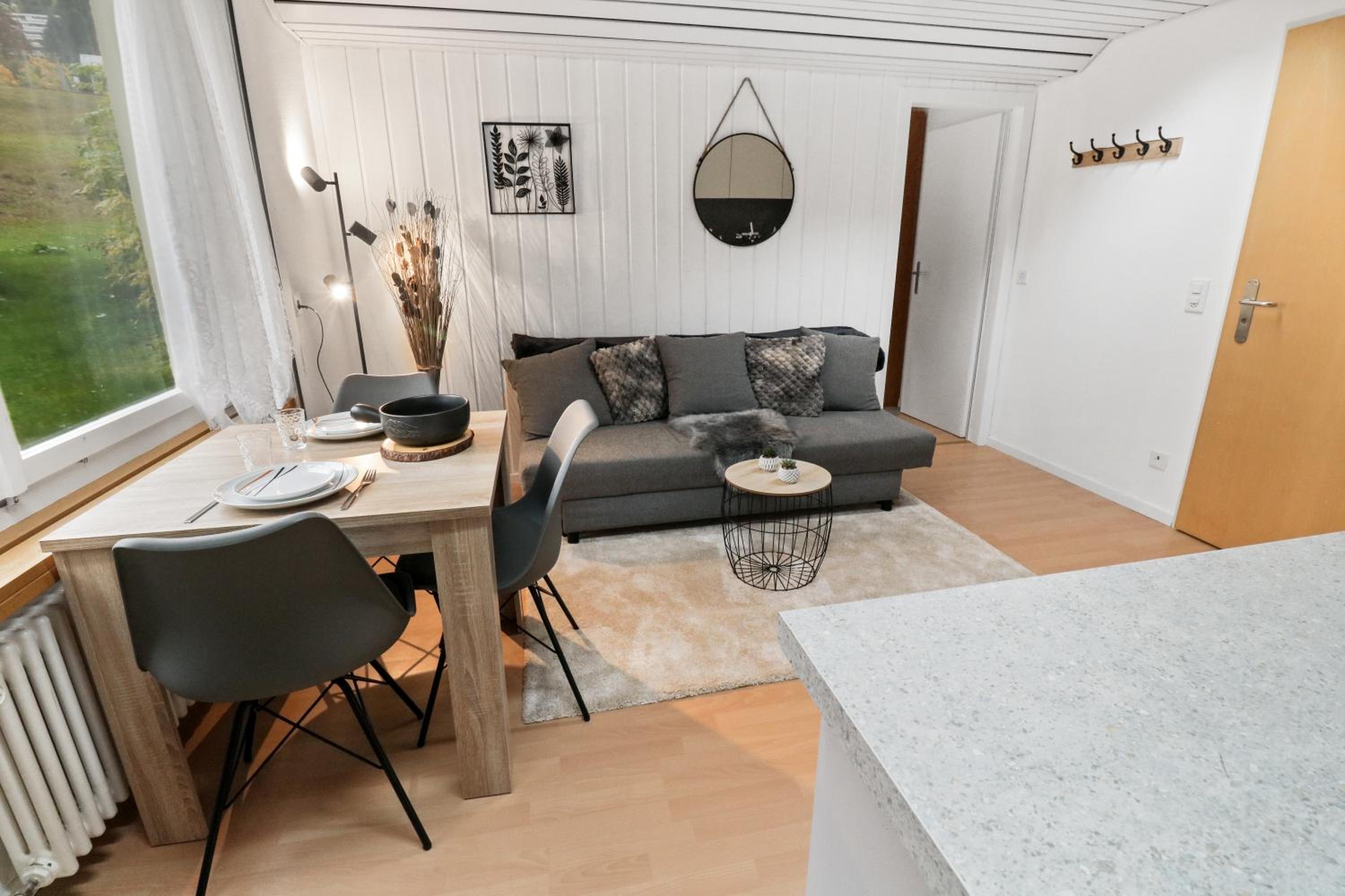 One-Bedroom Apartment - Photo 28