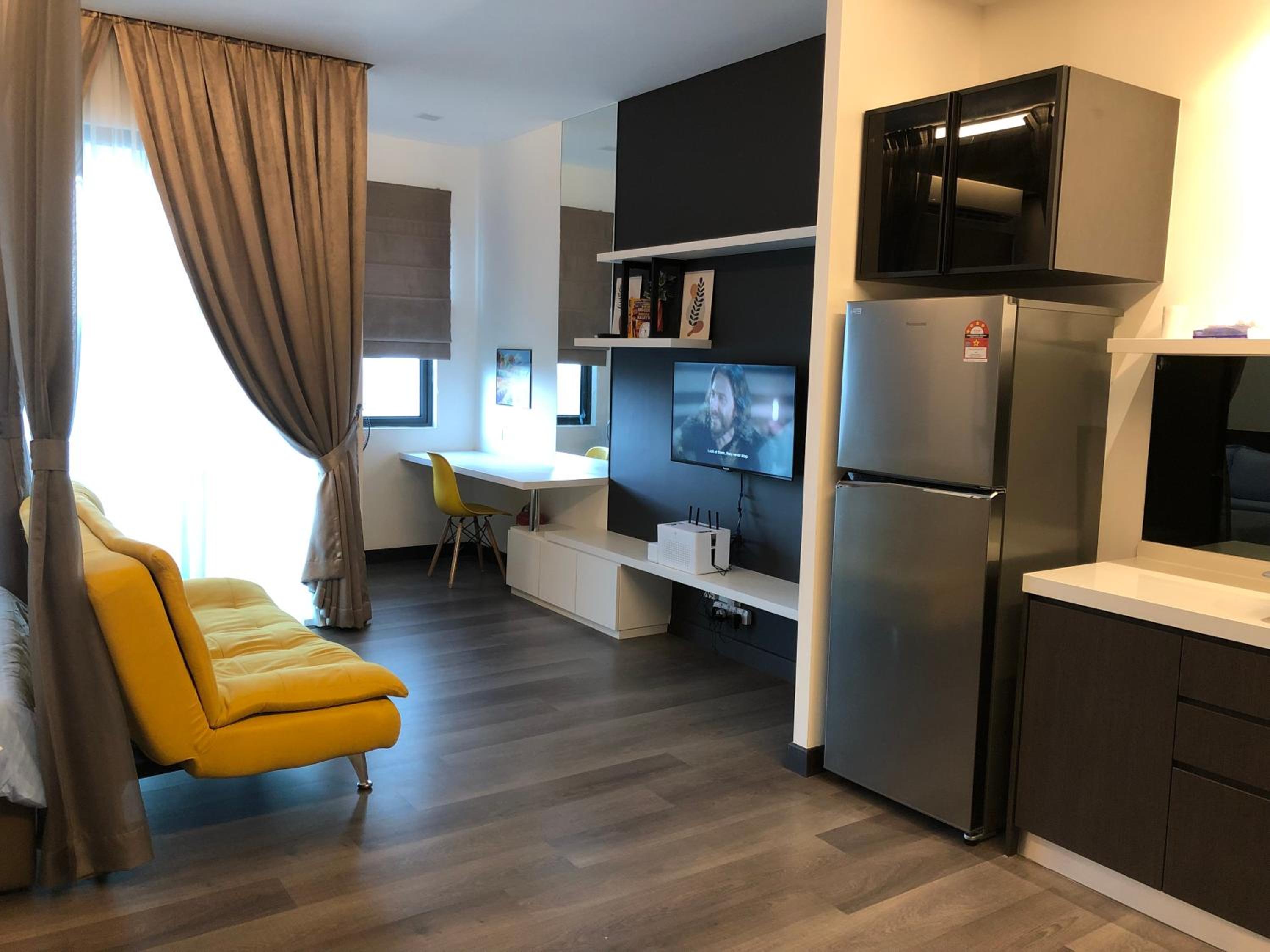 One-Bedroom Apartment