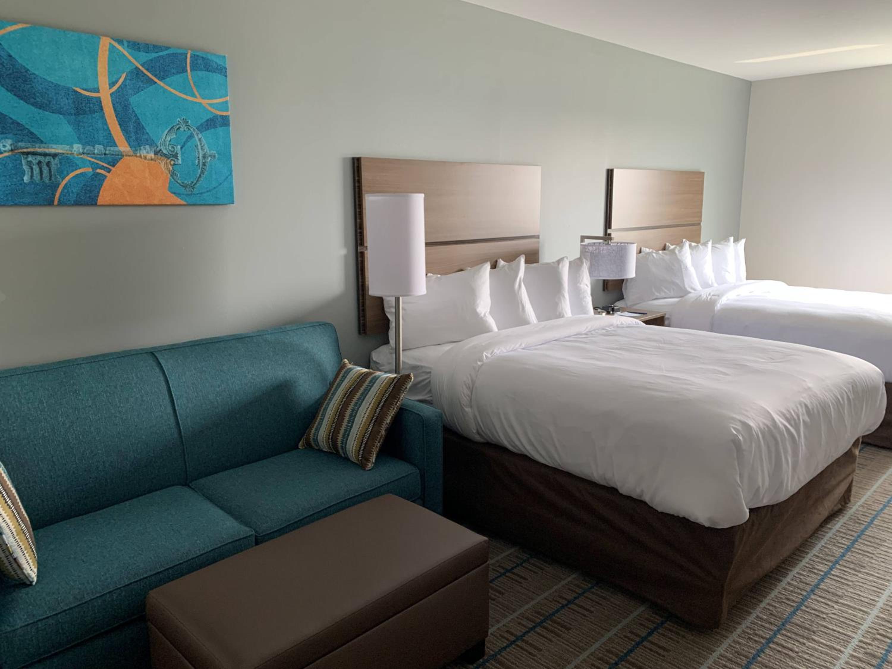 One Room Suite with Two Queen Beds and Dishwasher - Non Smoking - Photo 3