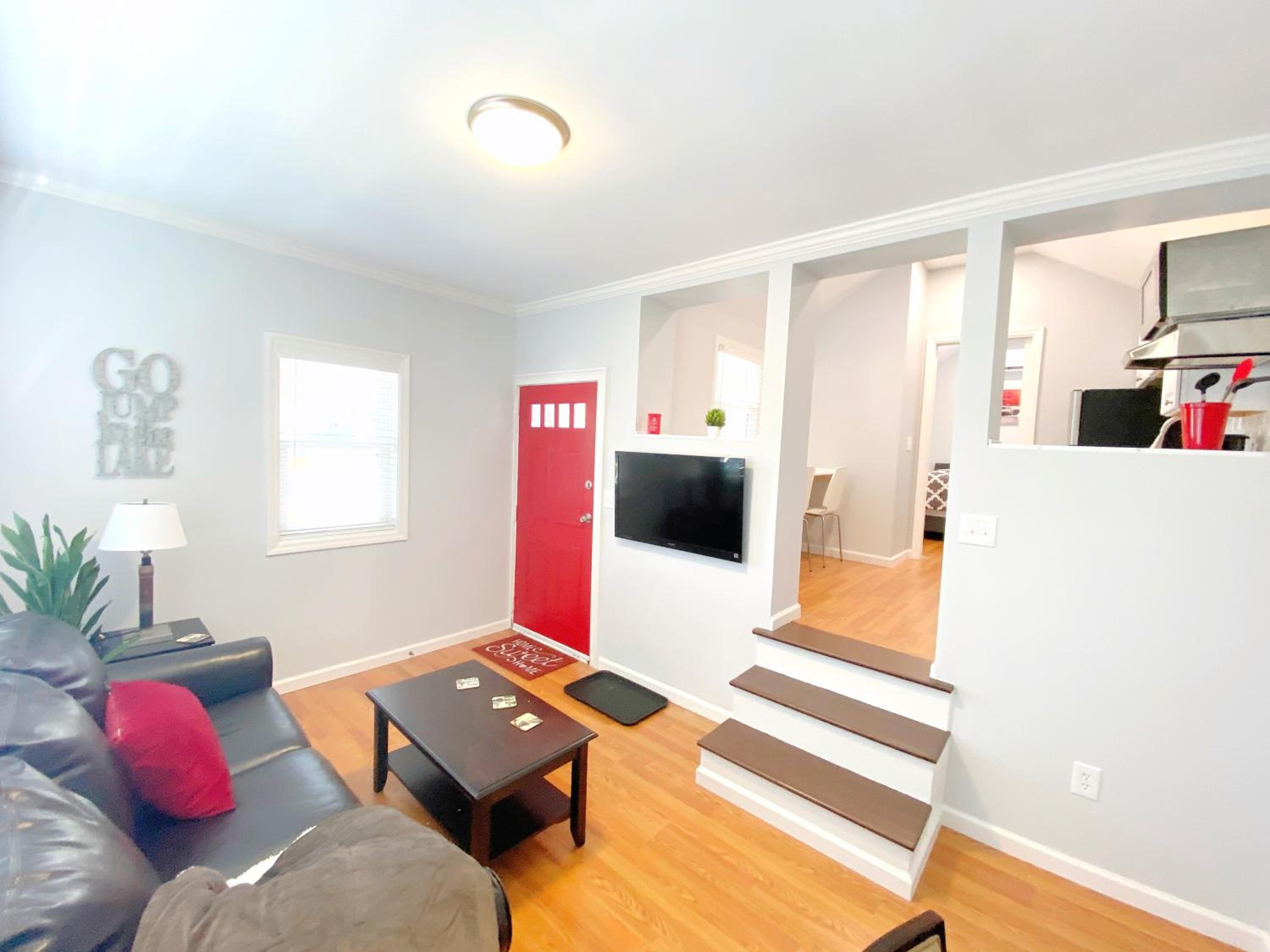 One-Bedroom House photo 1