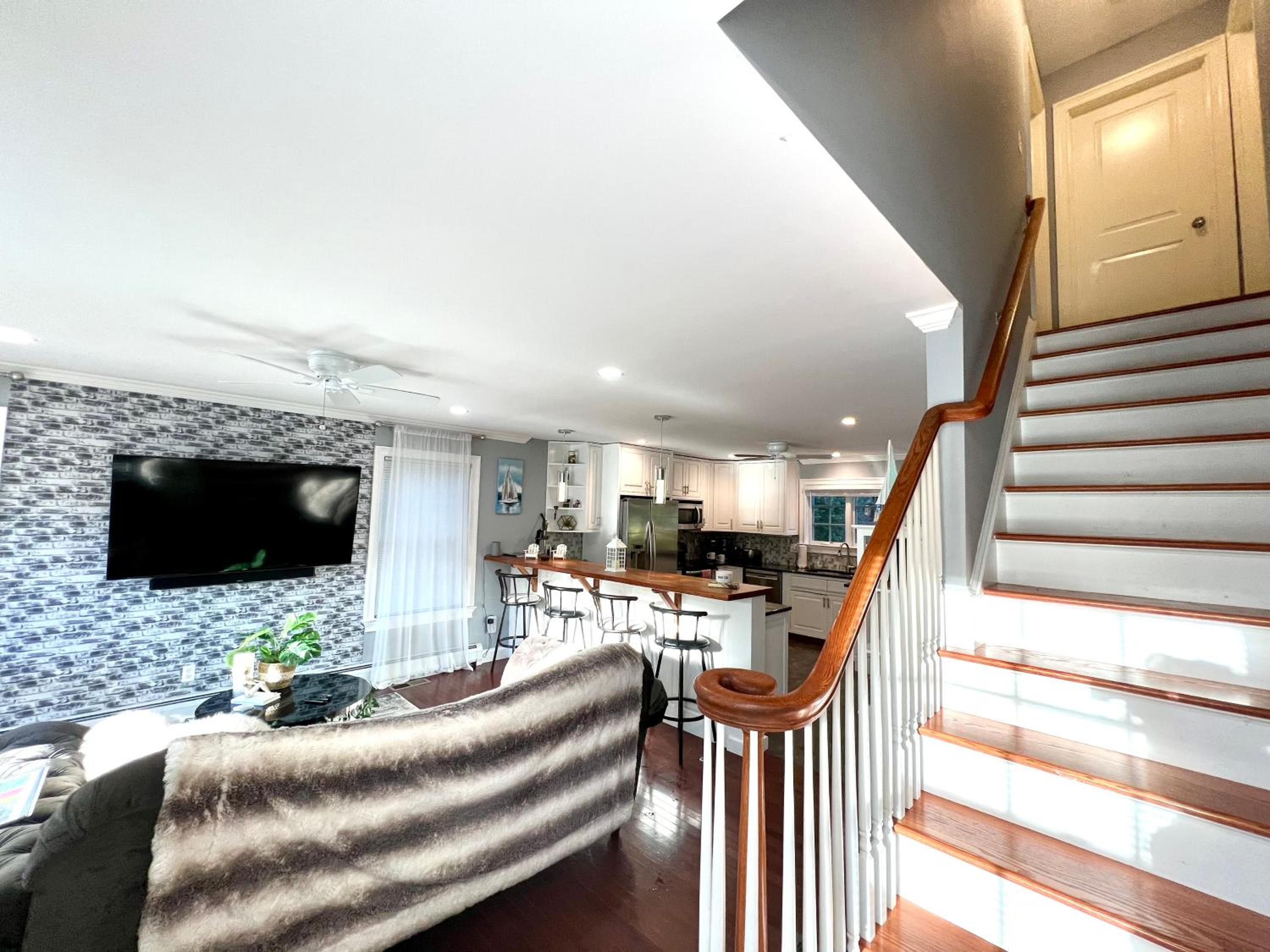 Three-Bedroom House photo 1