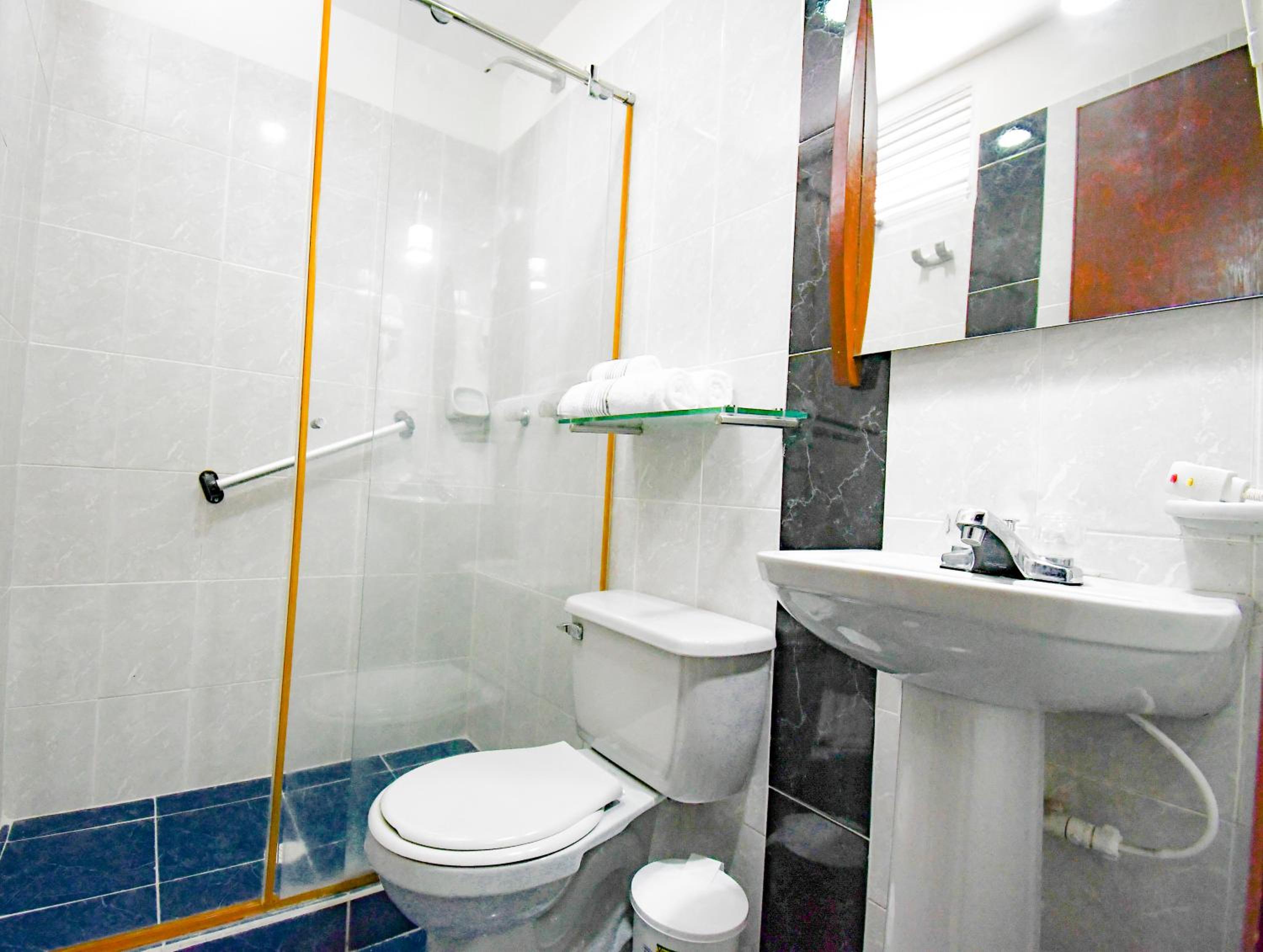 Basic Triple Room photo 2