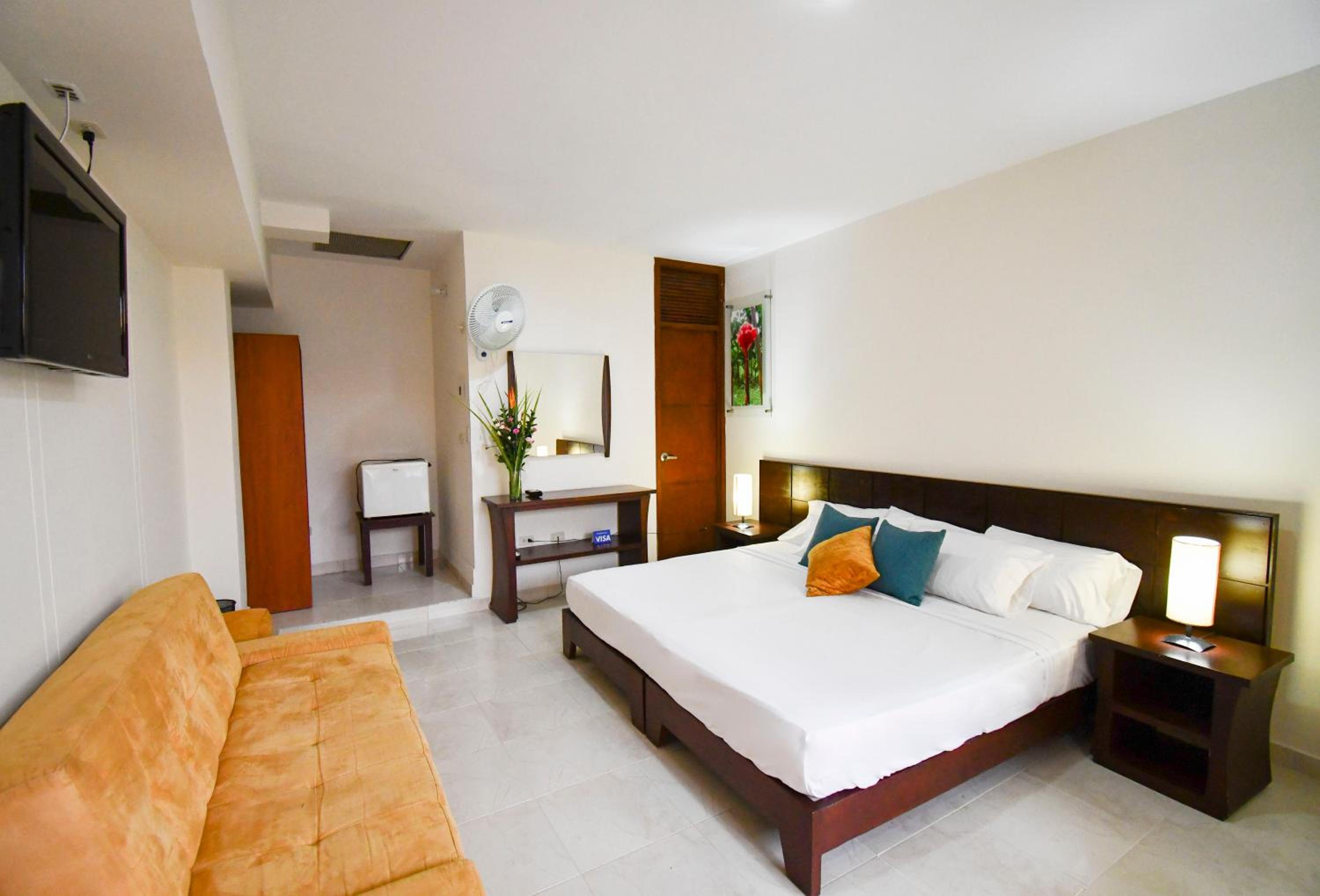 Basic Triple Room photo 3