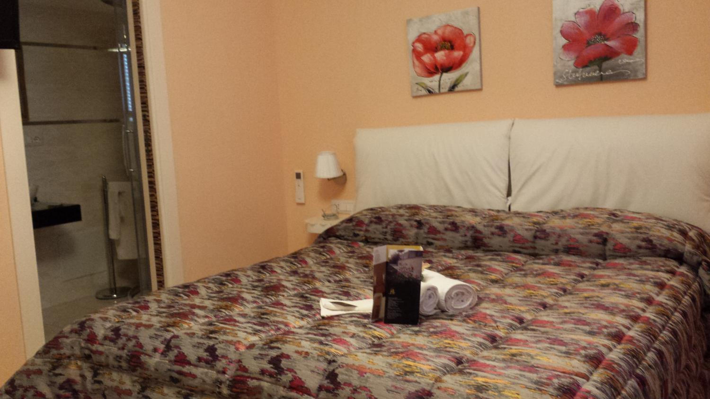Double Room - Photo 40