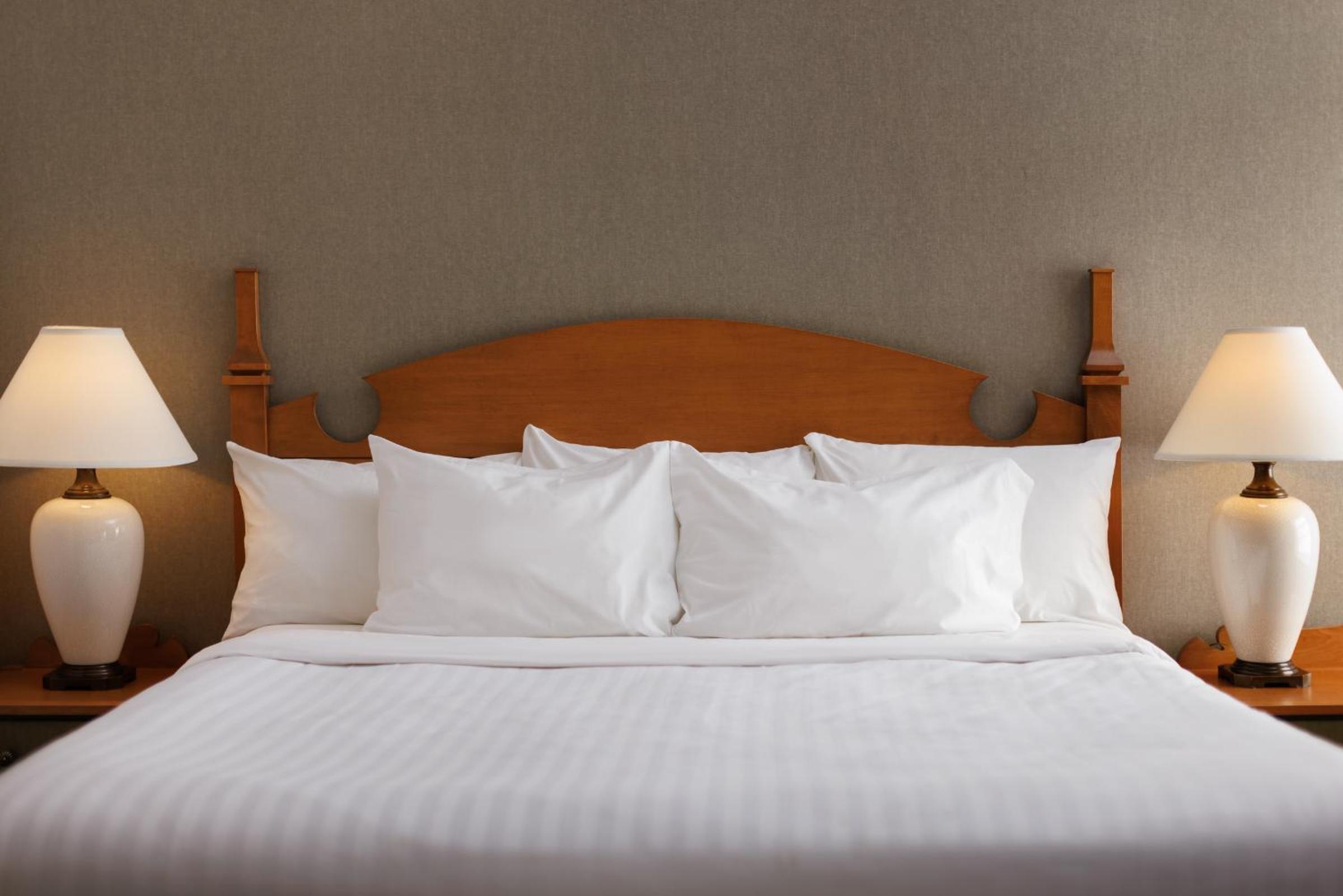 Standard King Room - Photo 3