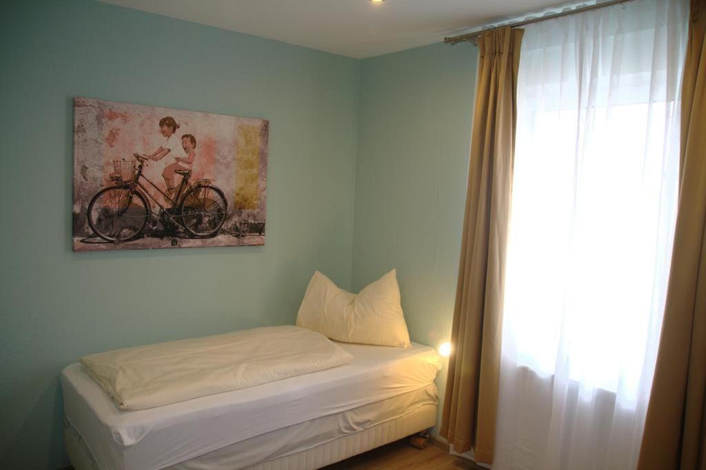 Single Room photo 3