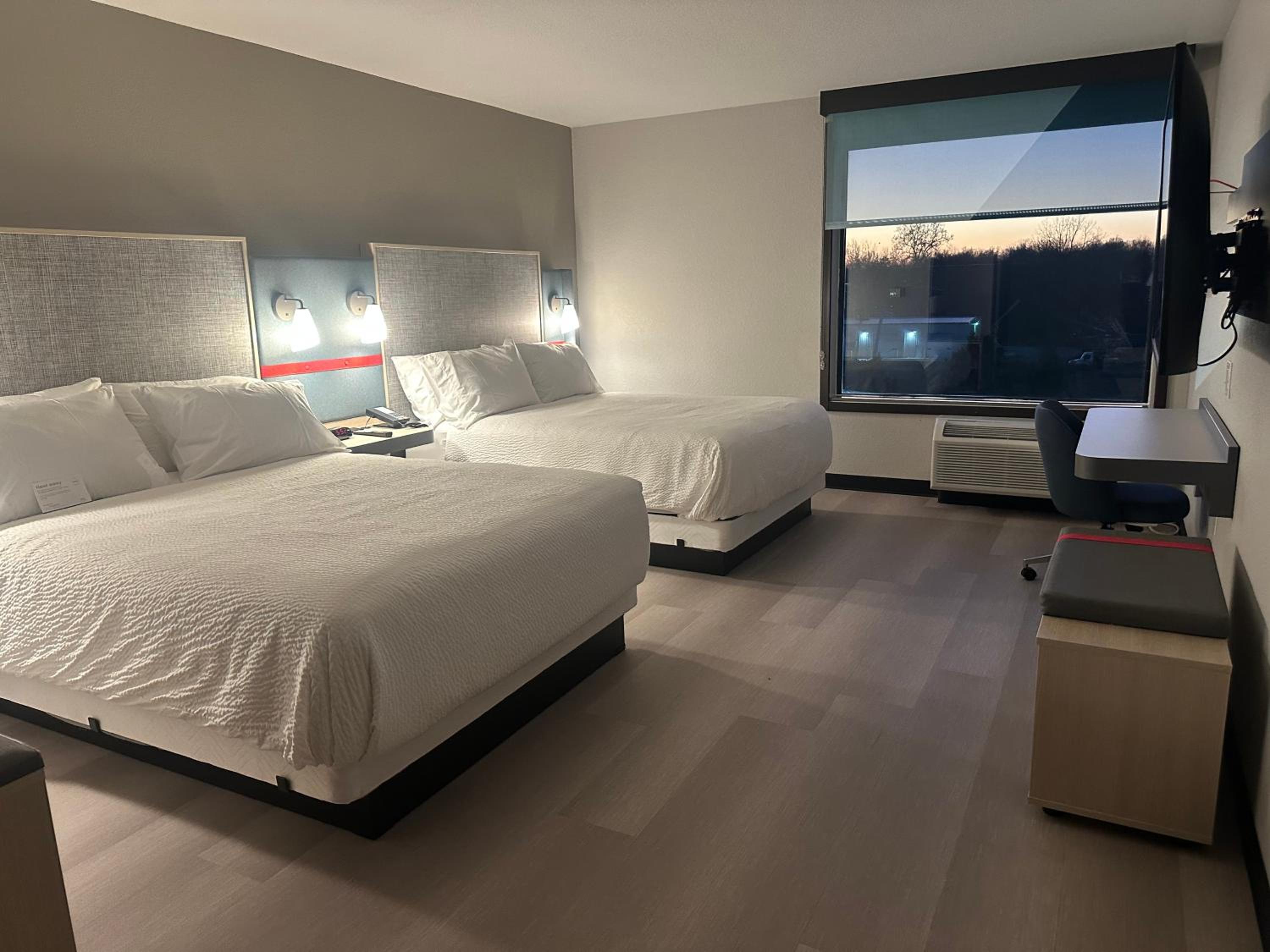 Standard Queen Room with Two Queen Beds - Photo 1