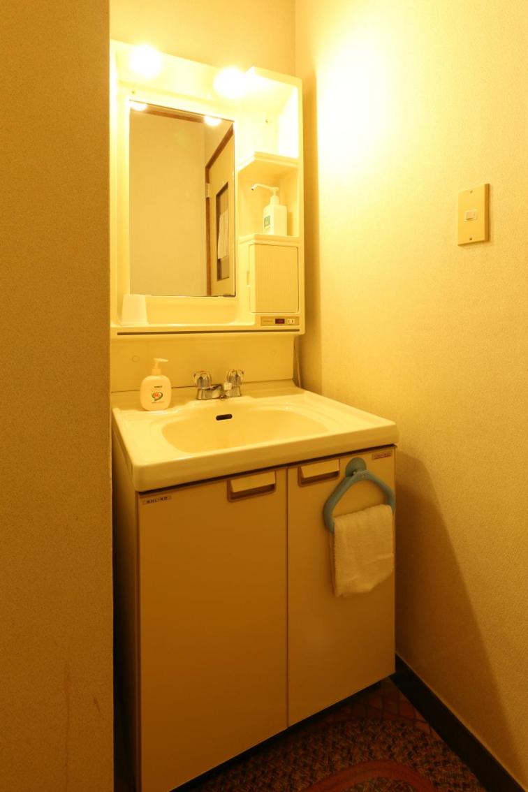 Room with Tatami Area and Shared Bathroom - Annex photo 2