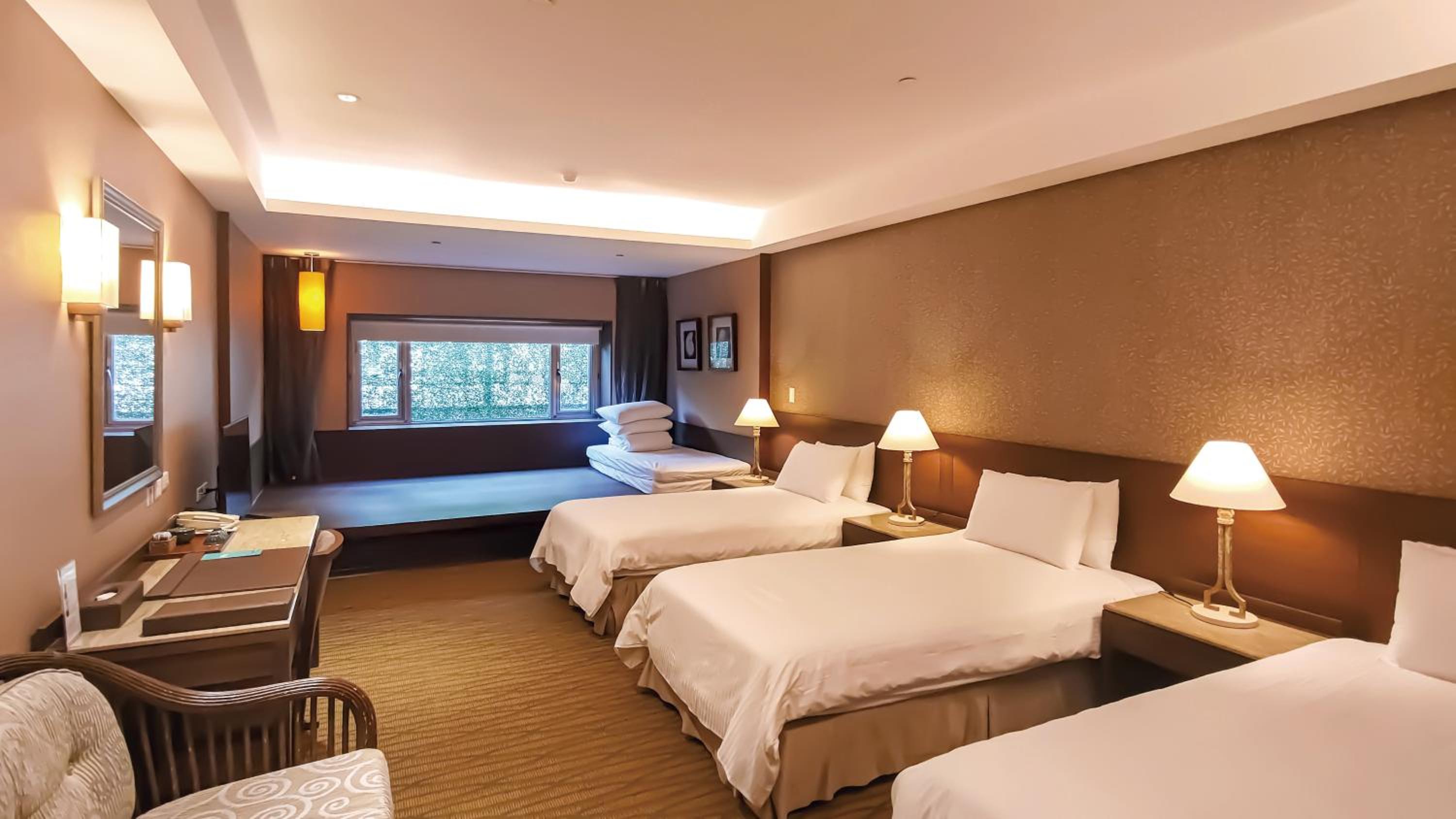 Standard Quadruple Room - Resort Area