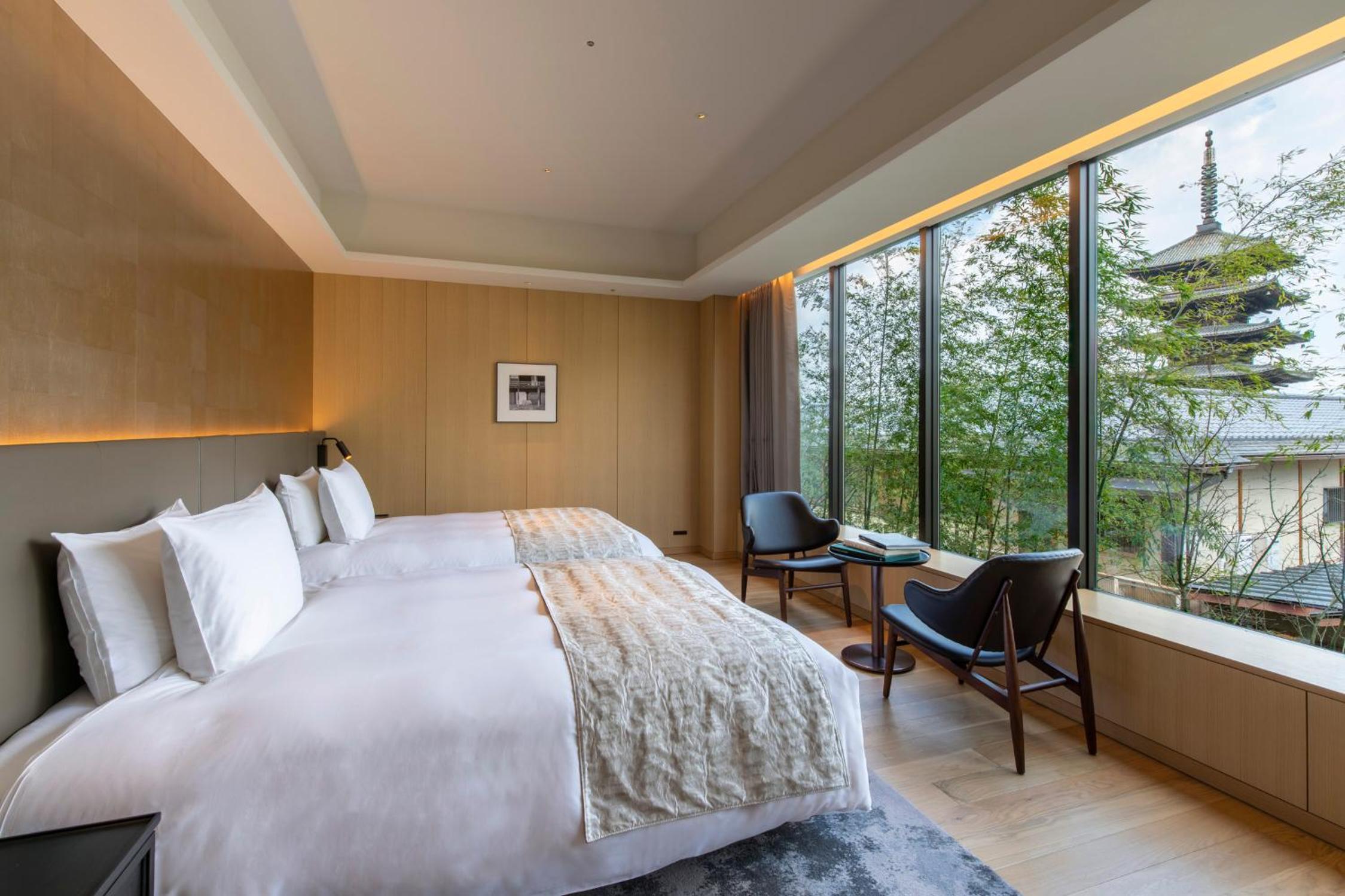 Deluxe Twin Room with Free Lounge Access - Photo 1