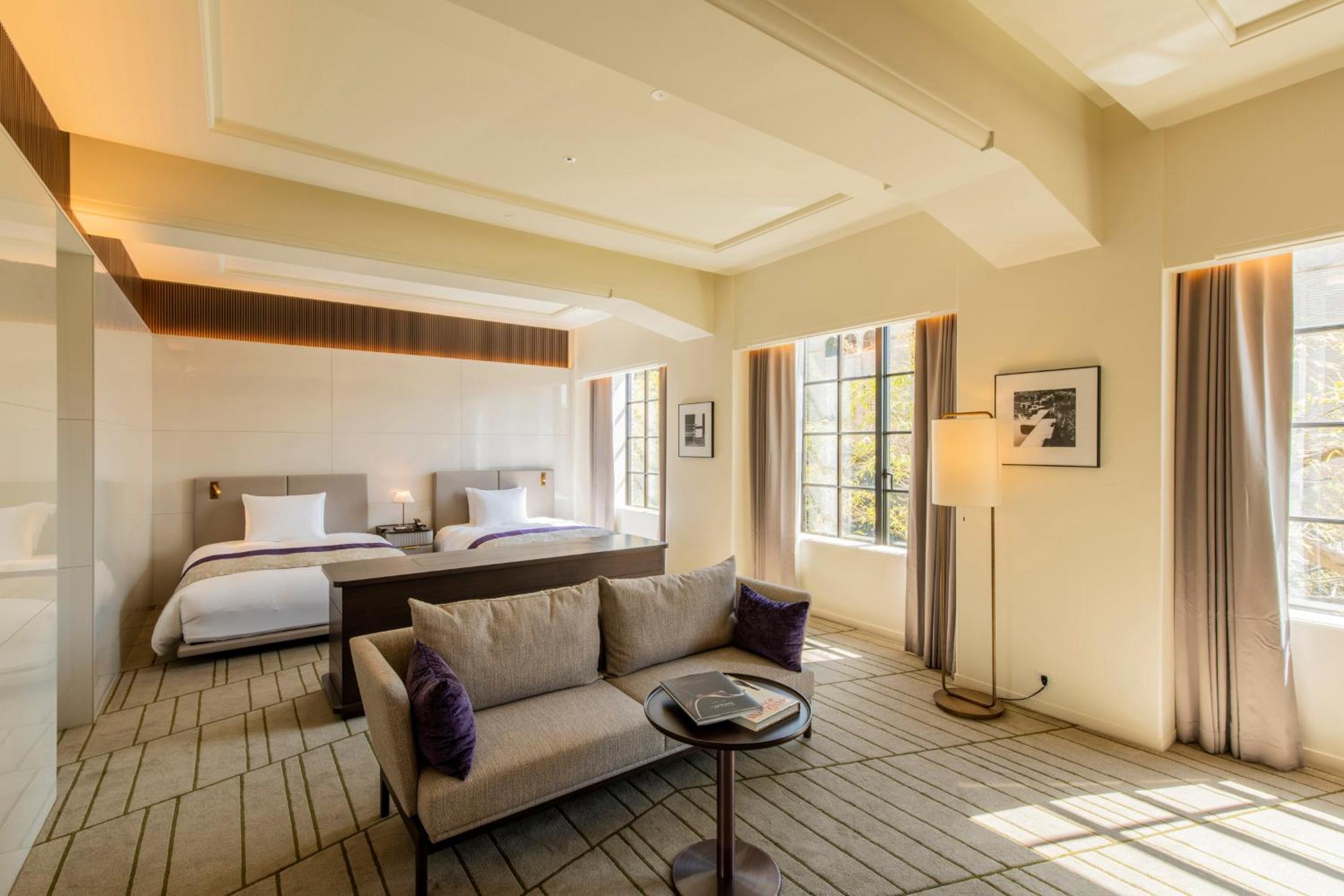 Executive King Room with Free Lounge Access