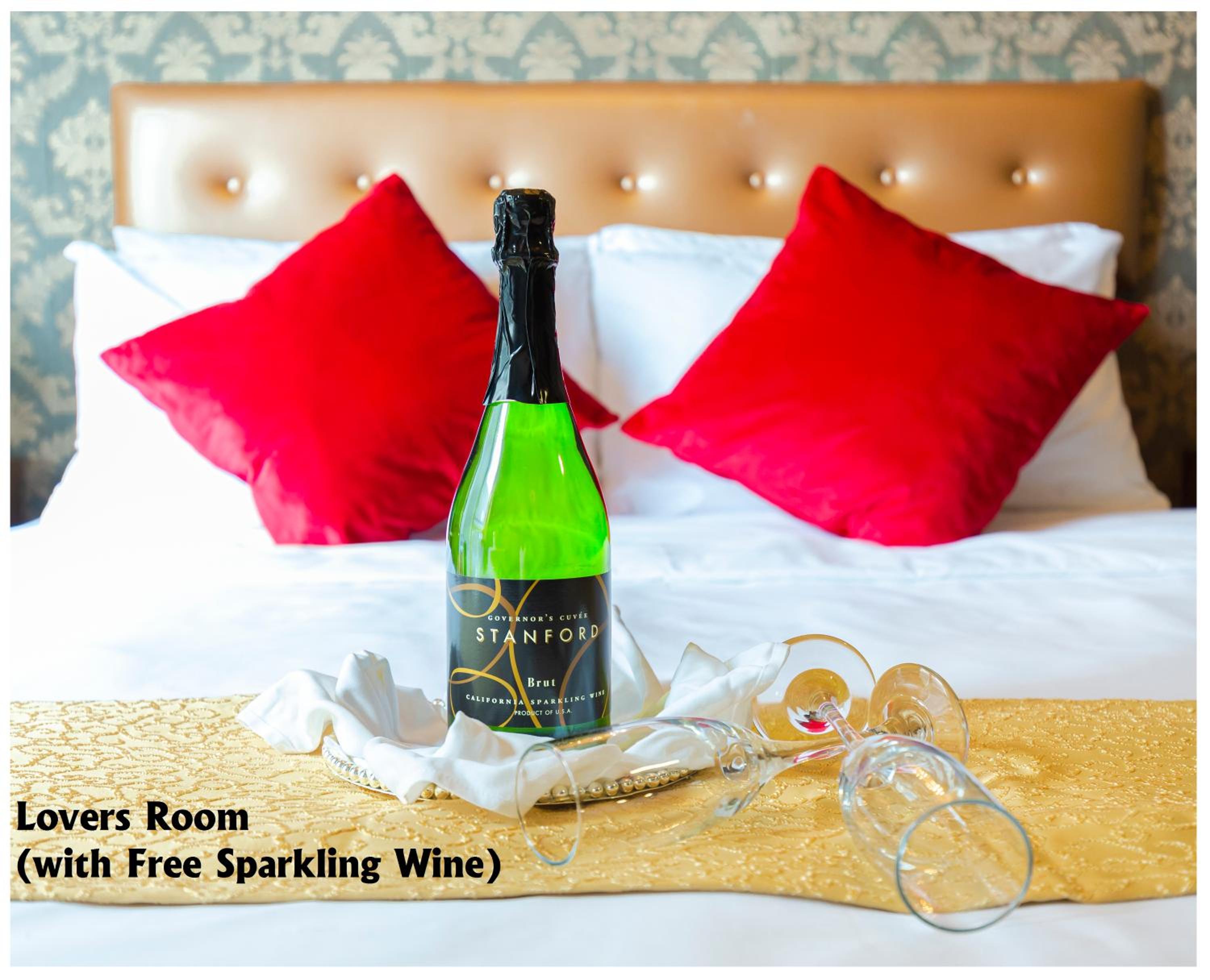 Lovers Room (with Free Sparkling Wine)