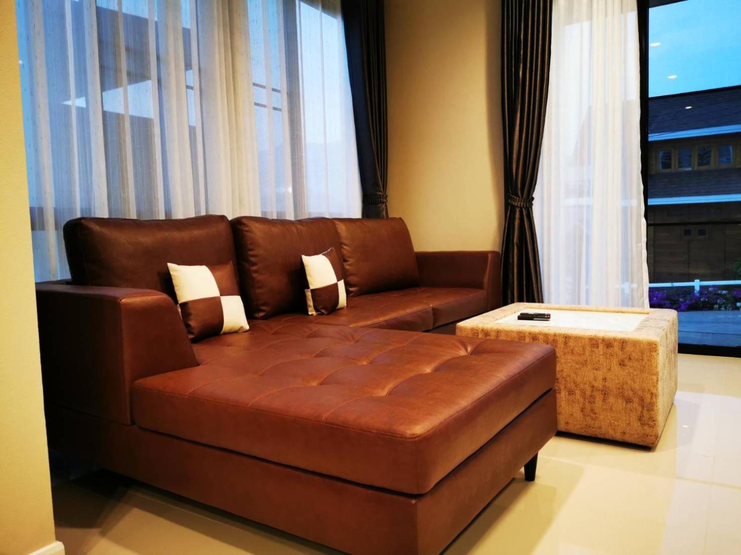 Two-Bedroom House - Photo 14