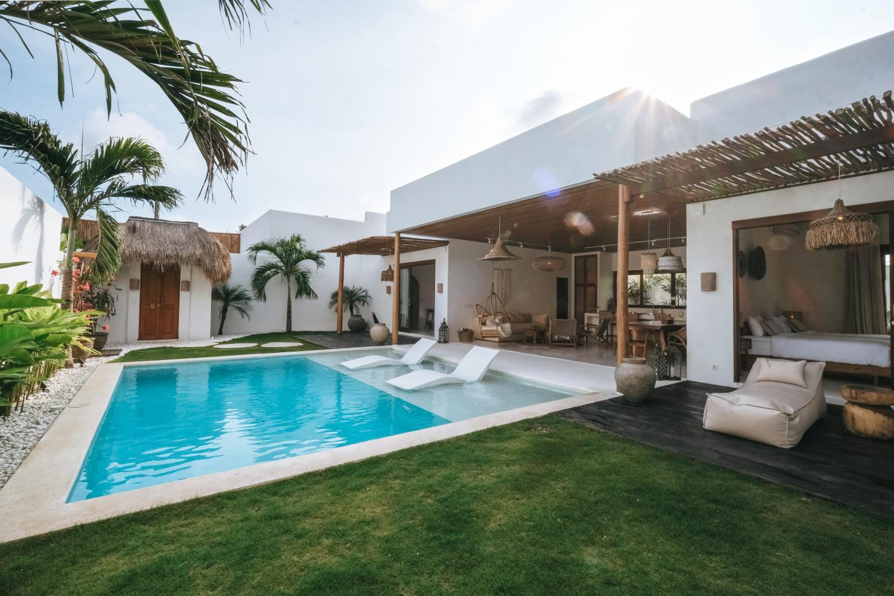 Two-Bedroom Villa - Photo 11