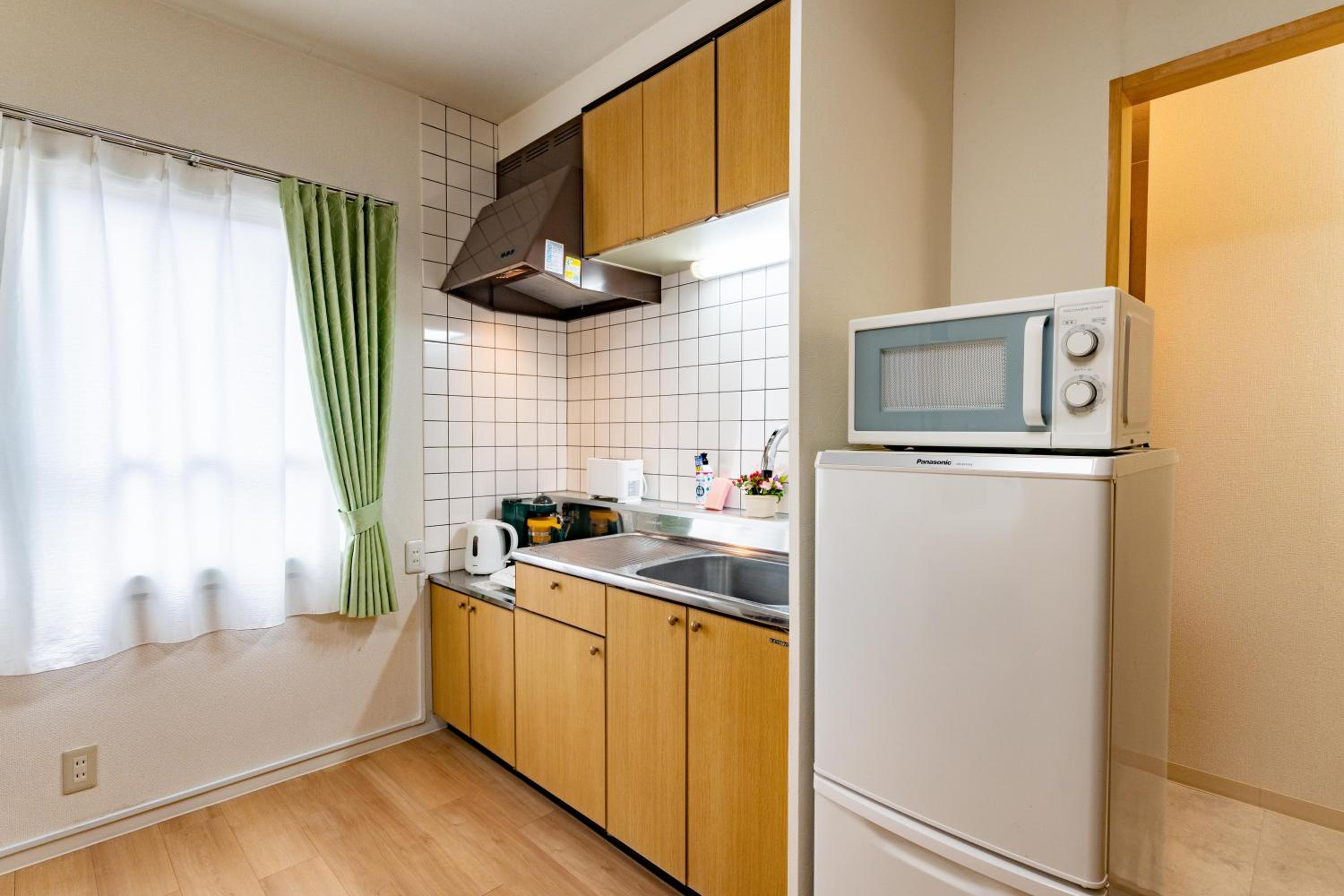 One-Bedroom Apartment - Photo 12