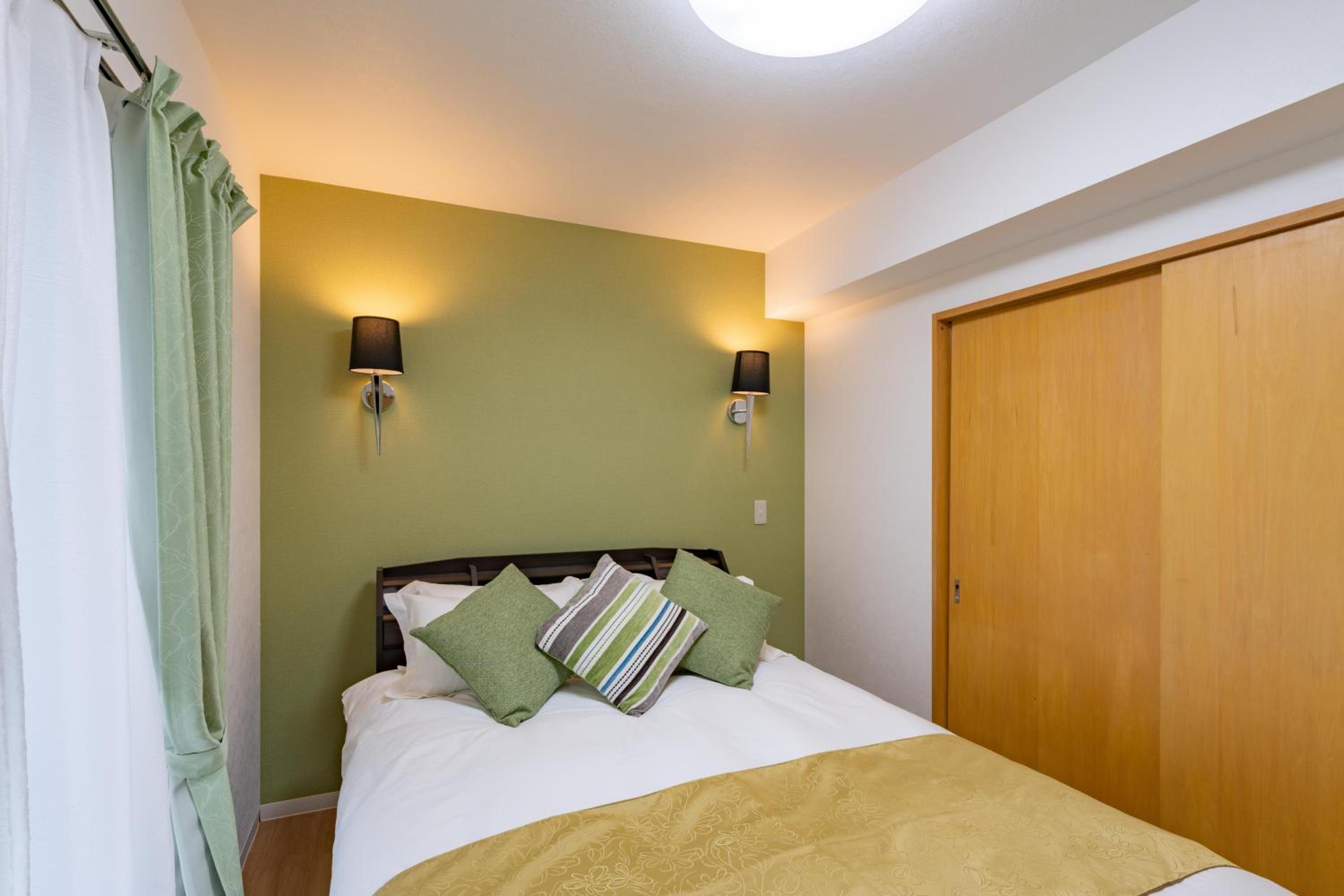 One-Bedroom Apartment - Photo 18