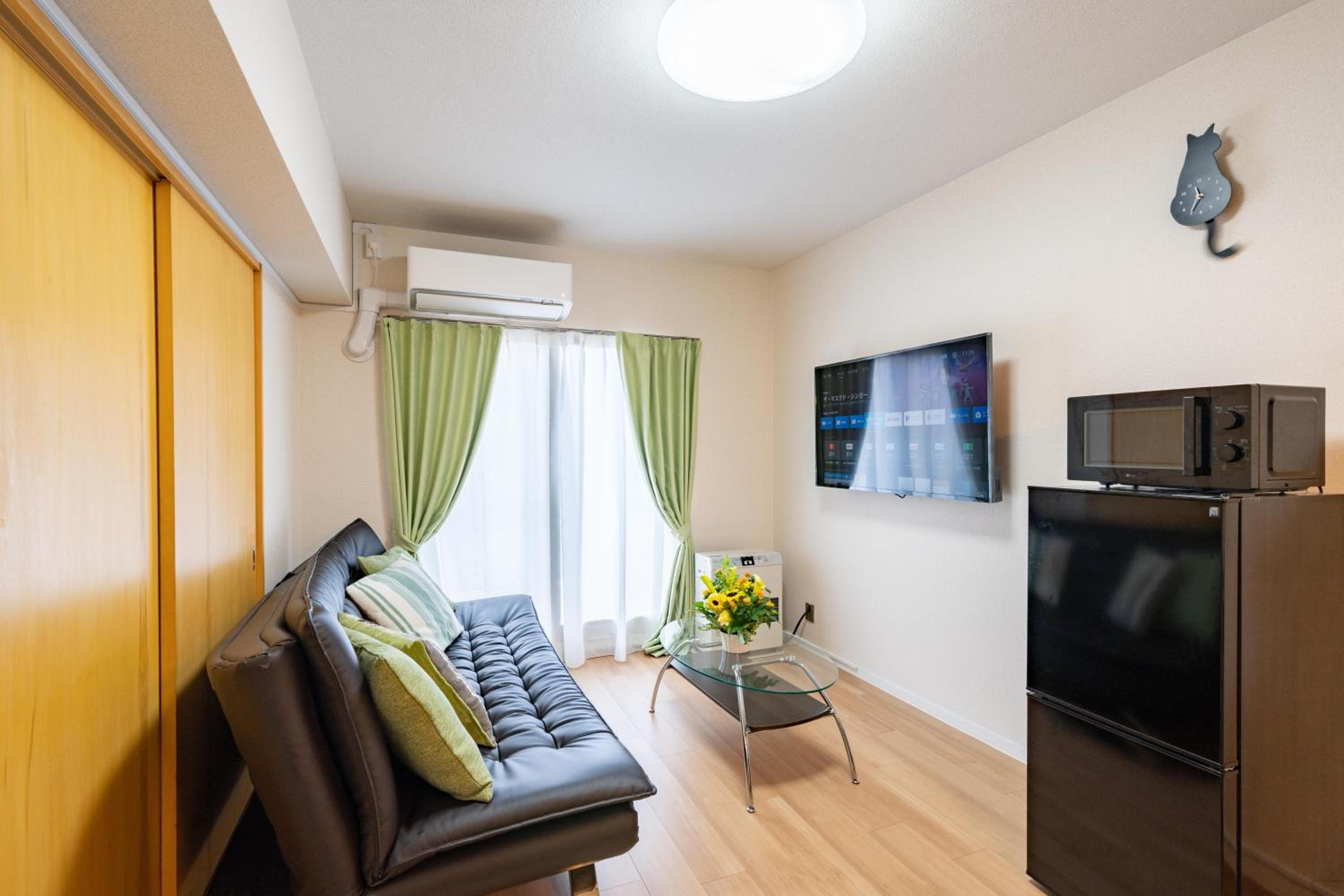 One-Bedroom Standard Apartment - Photo 19
