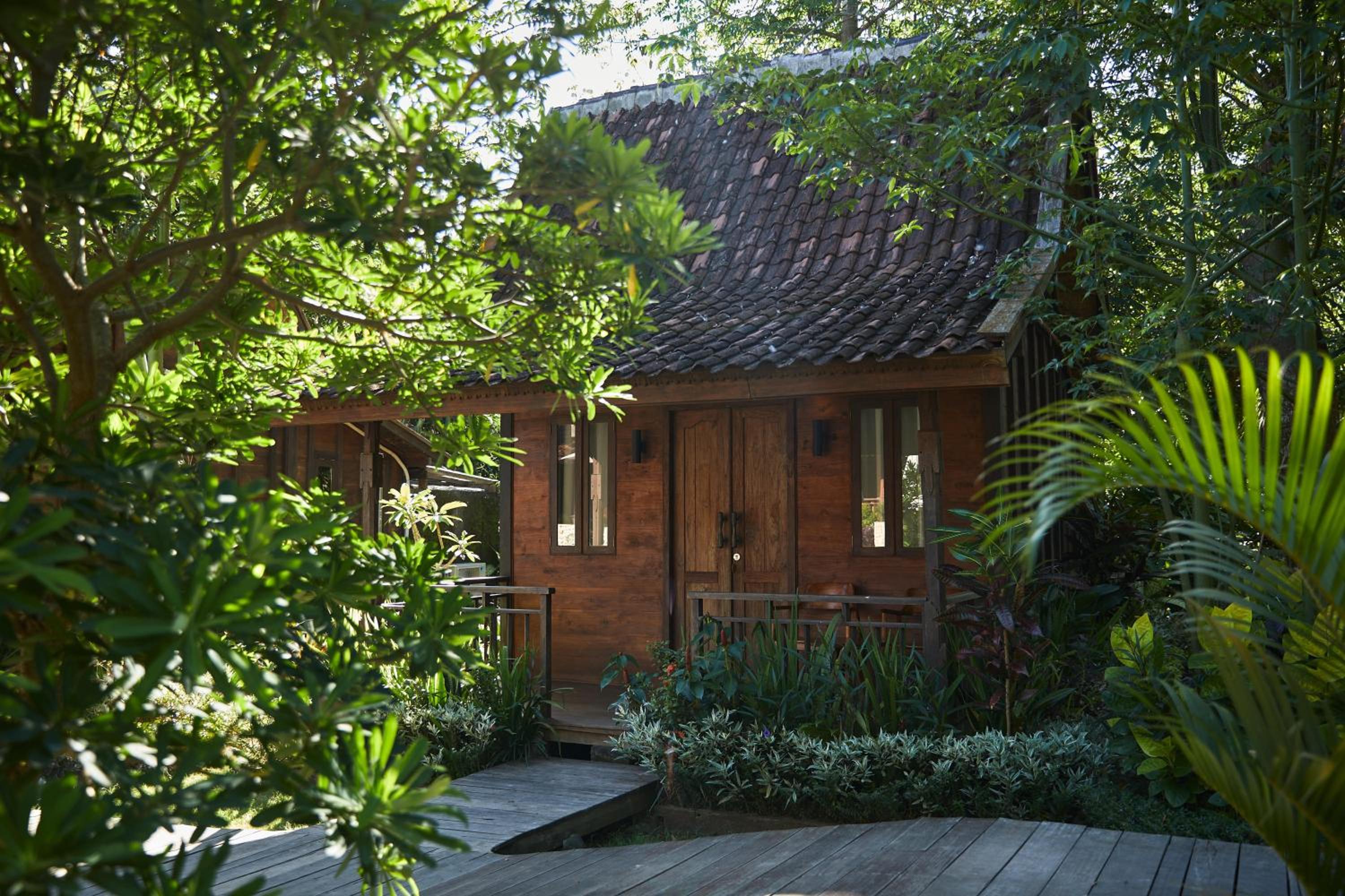 Bungalow photo 2