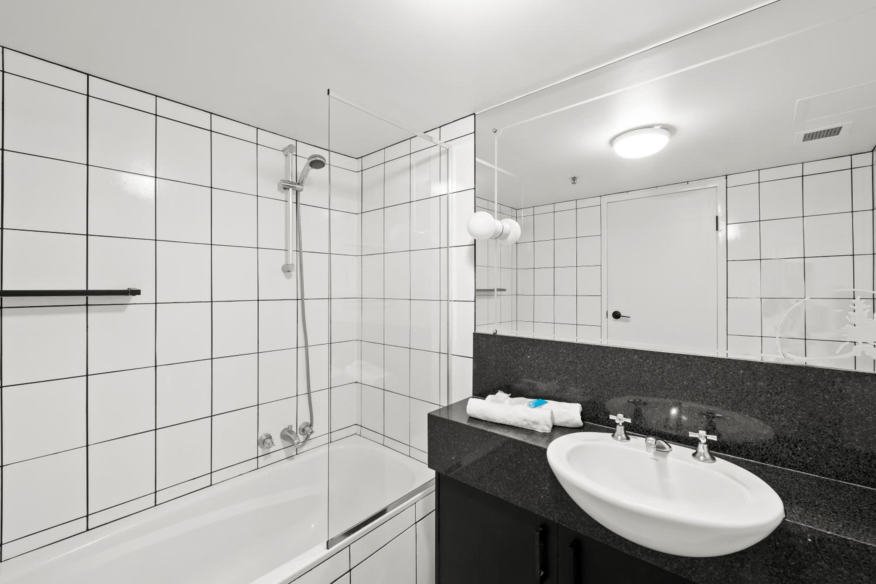 Day Time Explorer - 2.5 Bedroom Family Hinterland SUPERIOR
