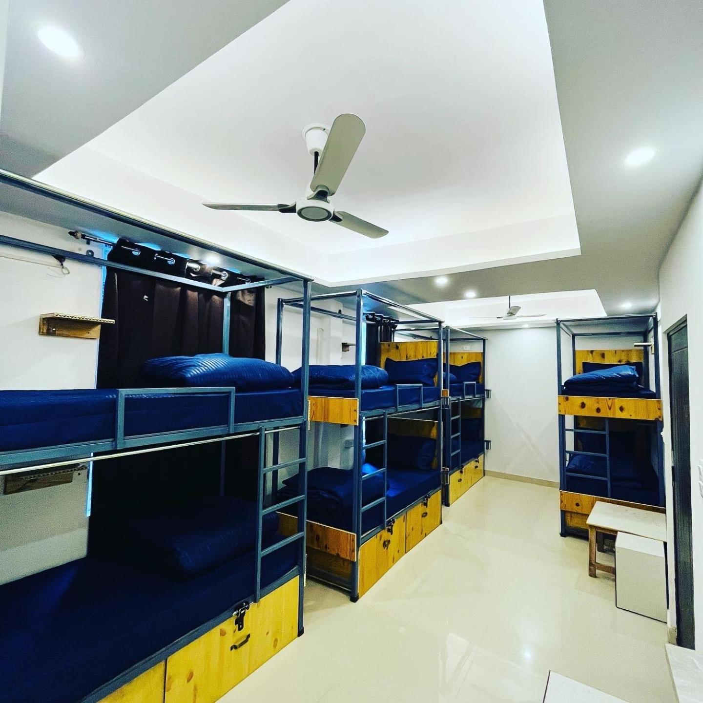 Bed in 8-Bed Dormitory Room photo 1