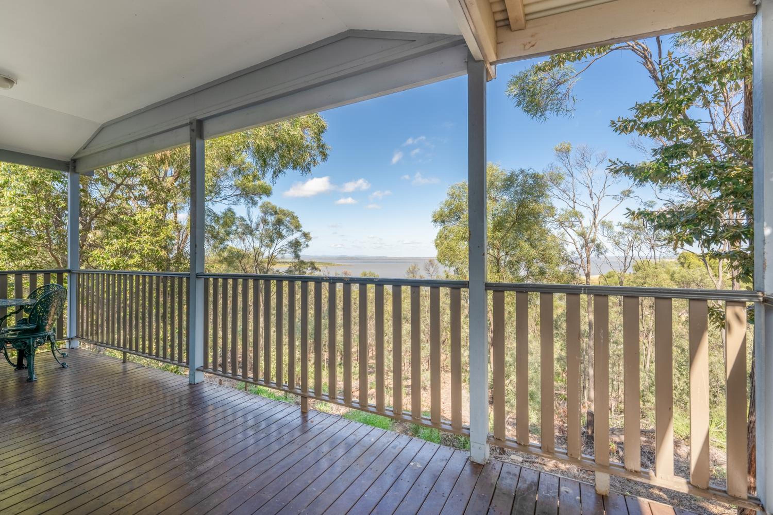 Family Room with Lake View photo 3