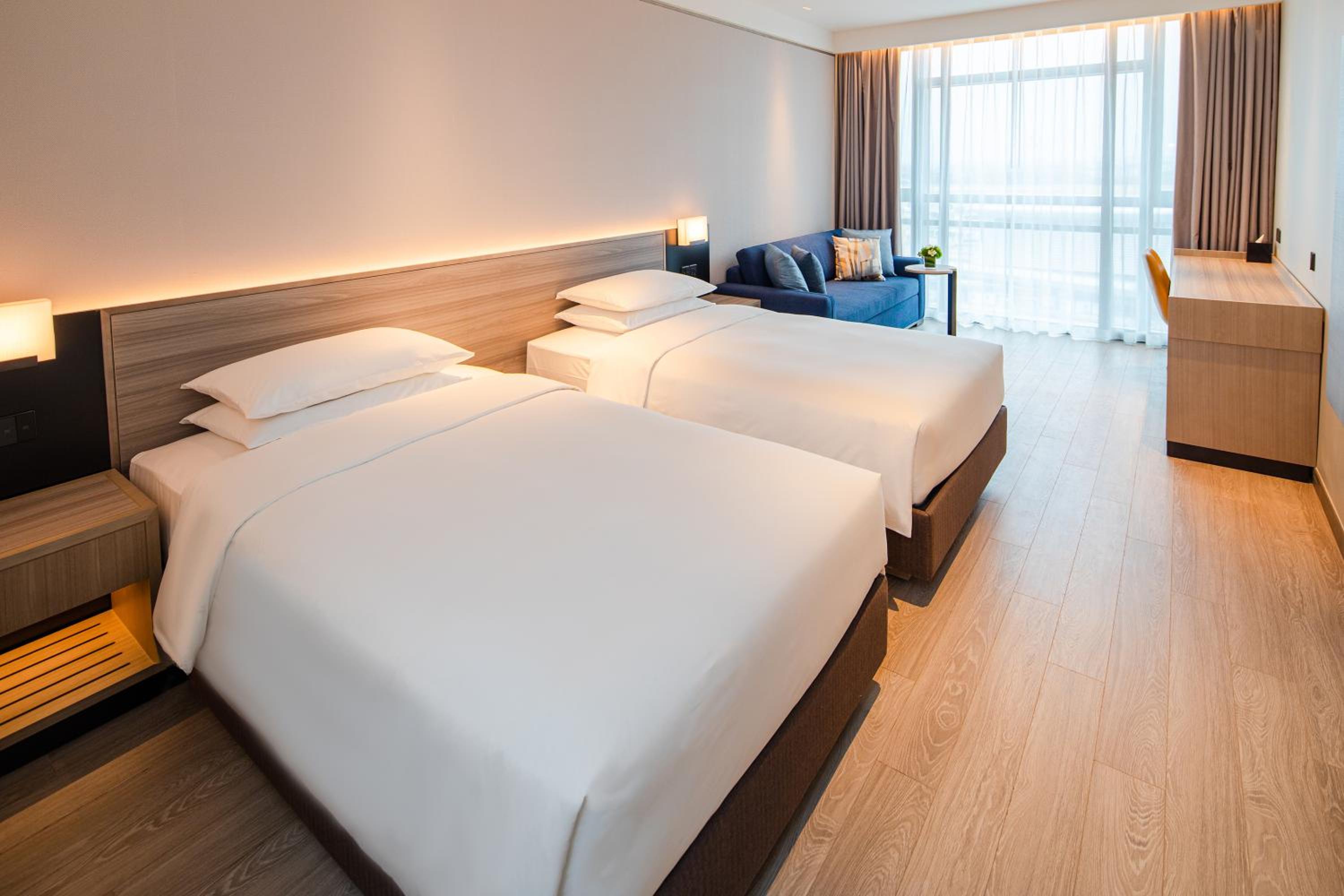 Specialty Twin Room with Sofa Bed photo 1