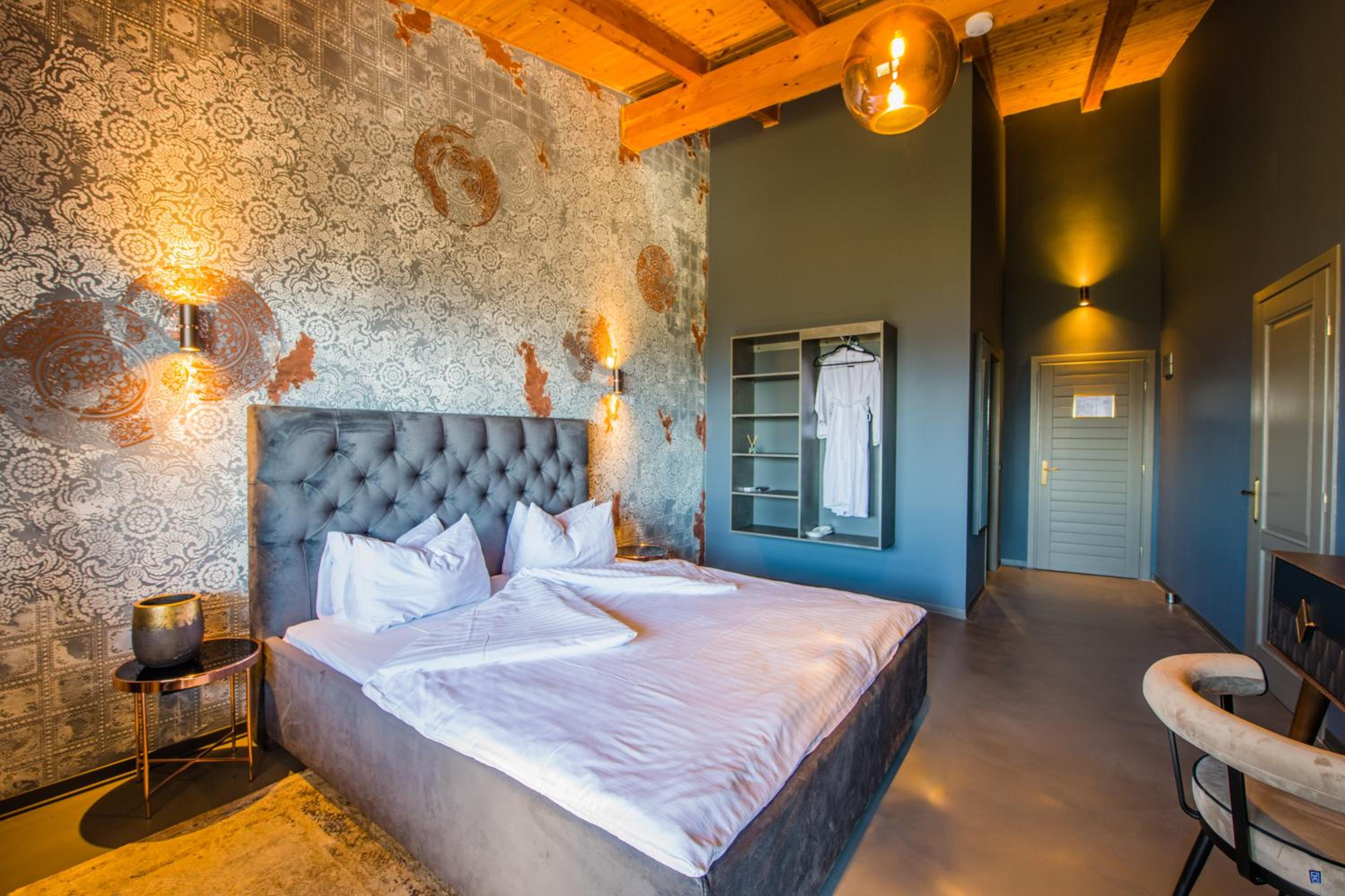 Double or Twin Room with Swimming Pool Access