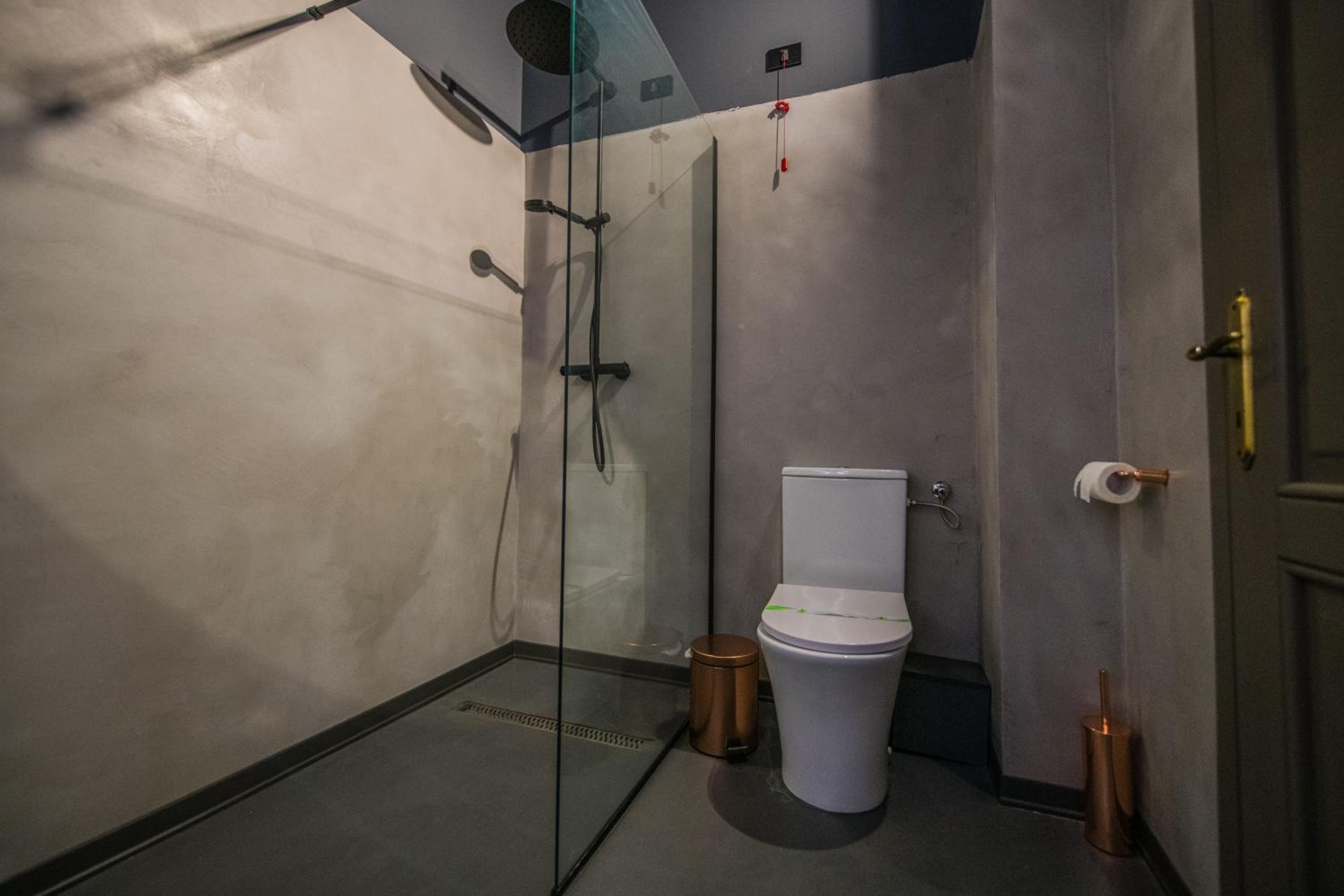 Double or Twin Room with Swimming Pool Access photo 3