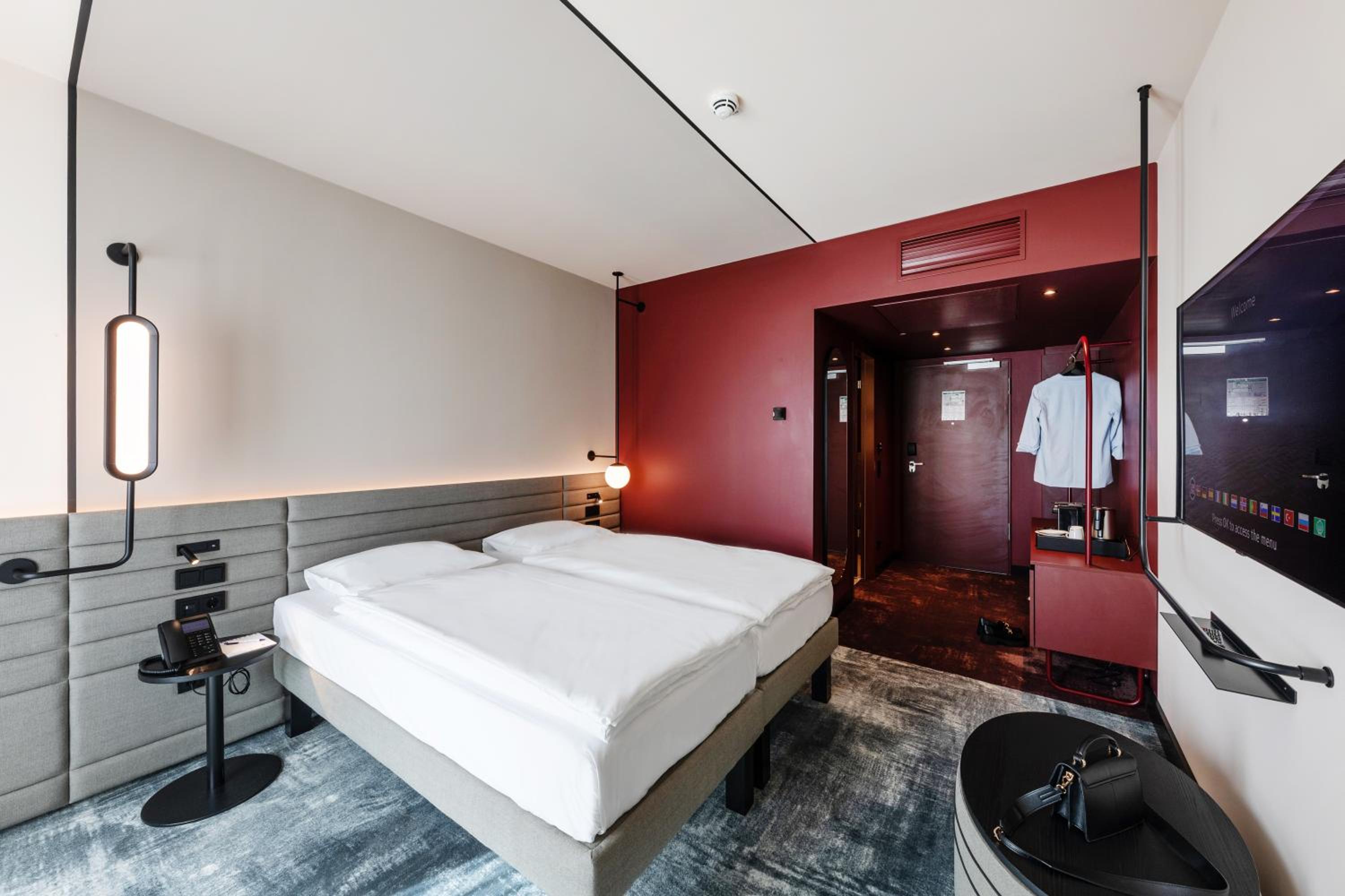 Superior King Room (with two separate mattresses) - Photo 2