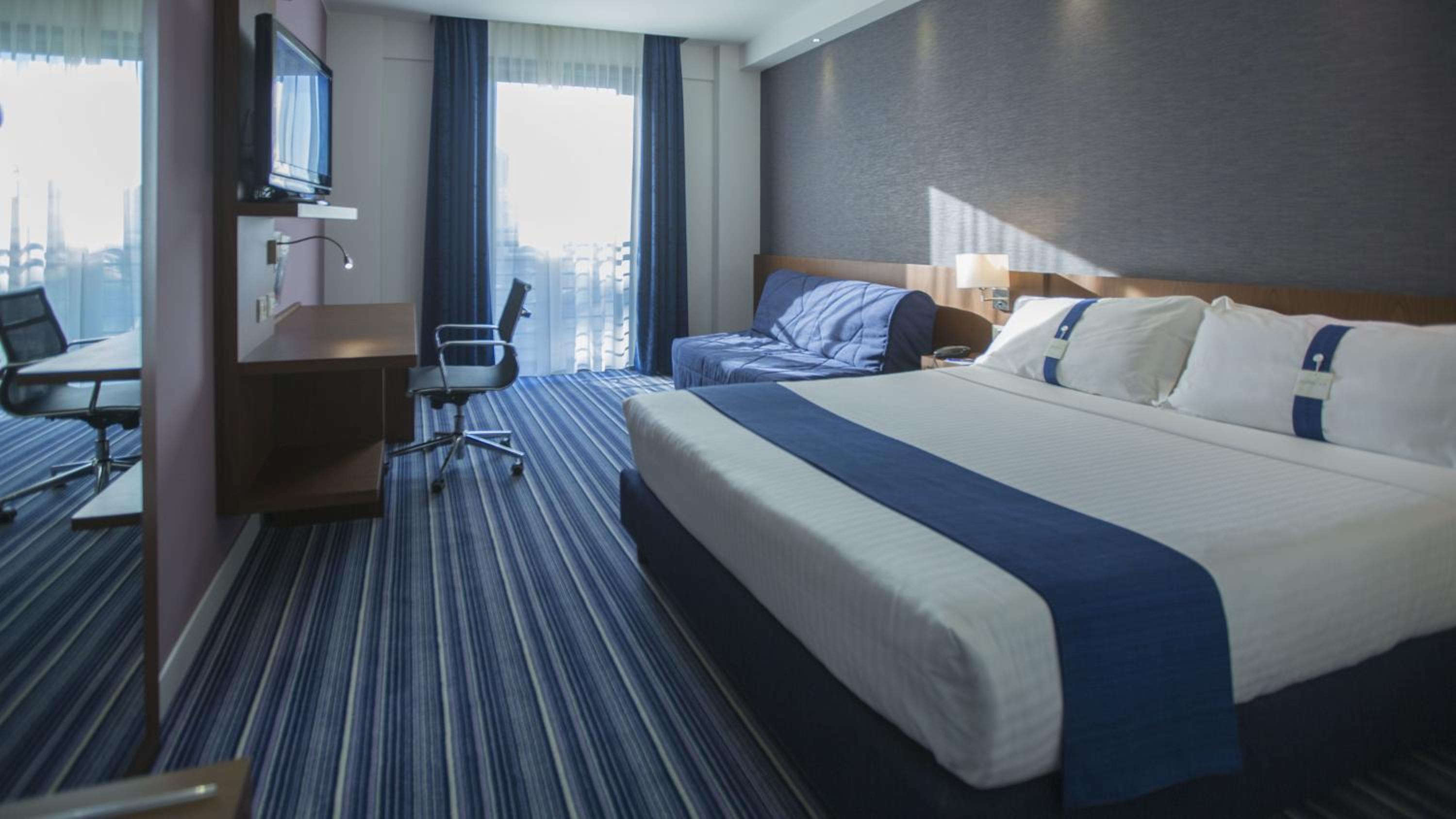 Standard Double or Twin Room photo 1