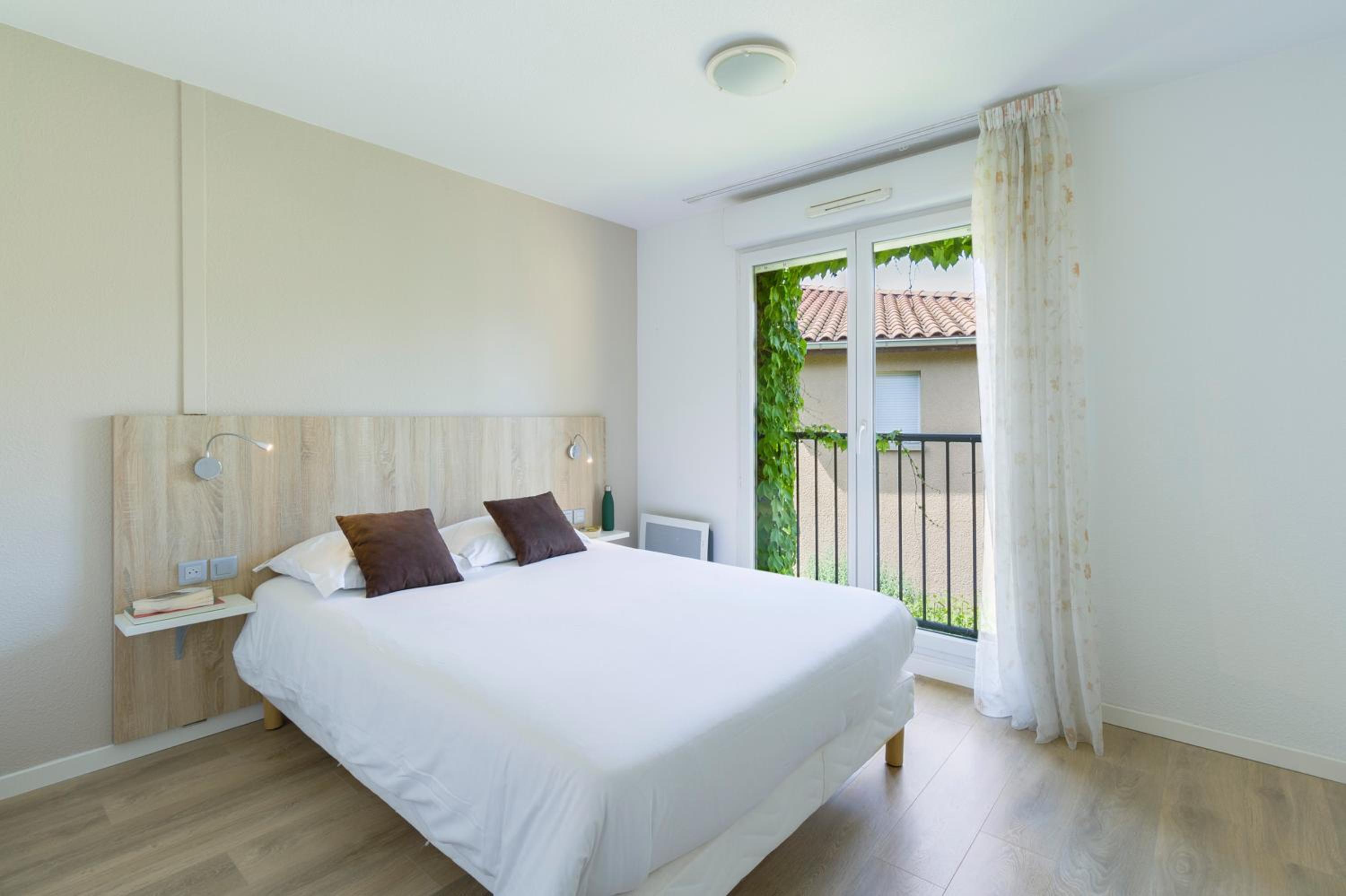 Two-Bedroom Apartment (6 Adults) photo 1