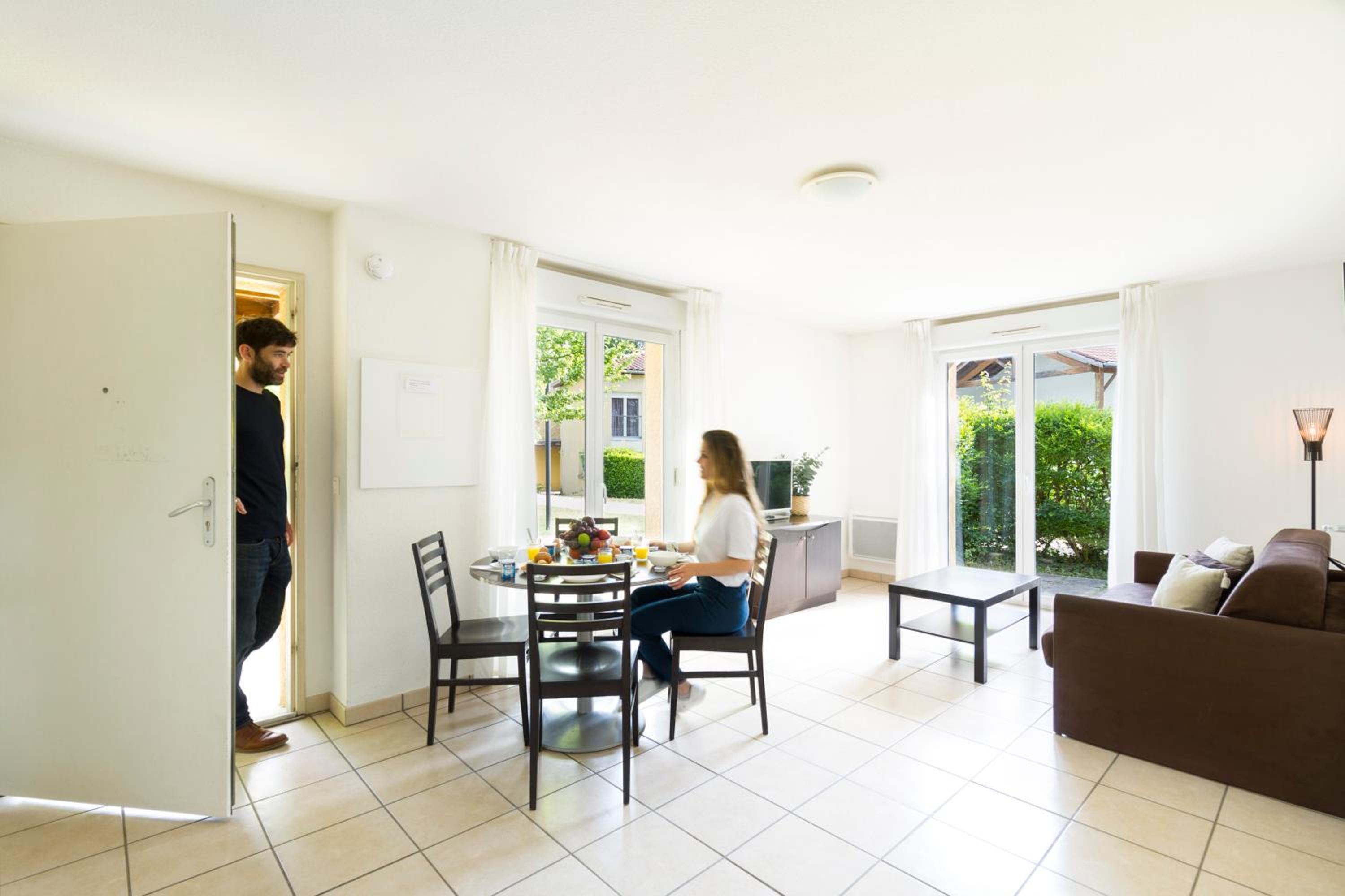 One-Bedroom Apartment (2 Adults) - Photo 2