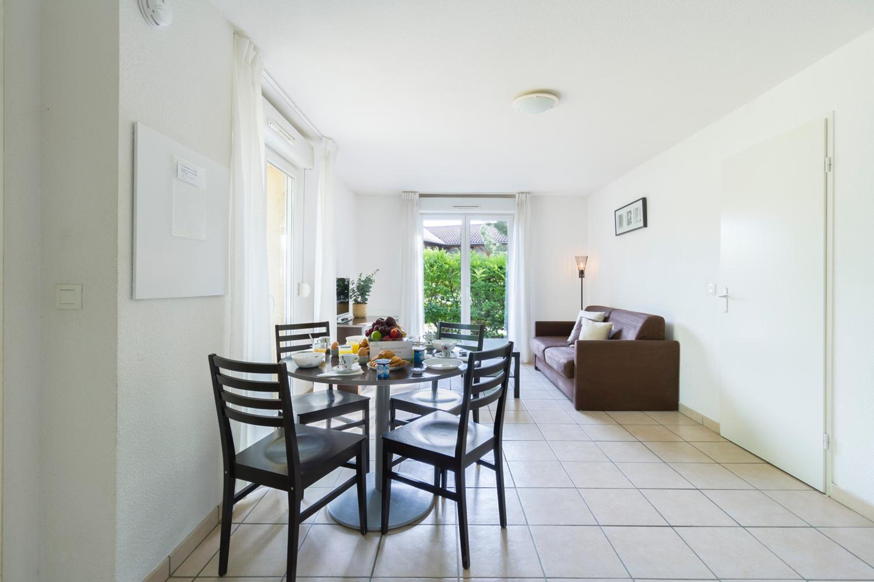 One-Bedroom Apartment (2 Adults) - Photo 8