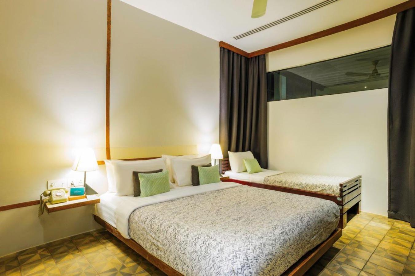 Family Suite Room with Jacuzzi - Photo 1