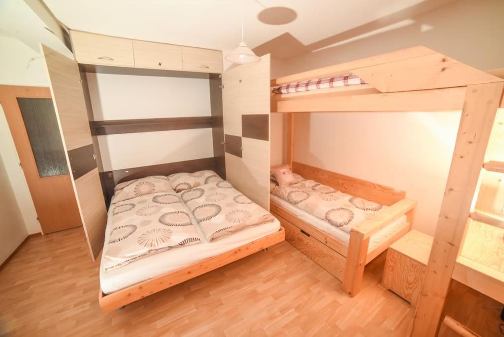 One-Bedroom Apartment - Photo 9