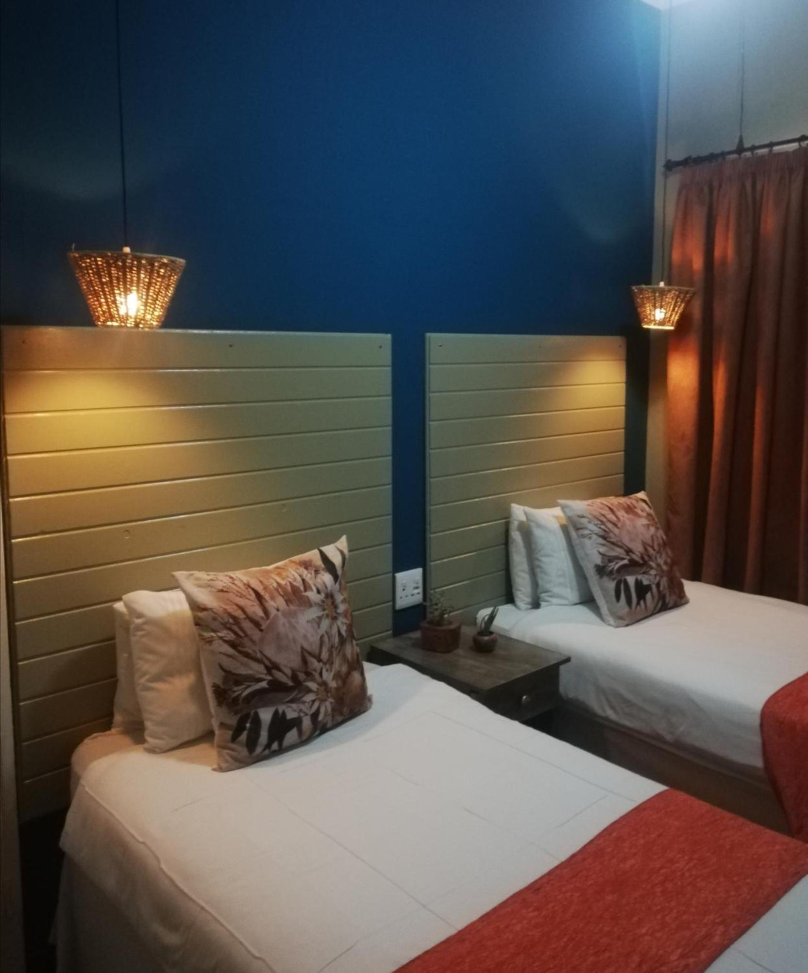 Double or Twin Room with Private External Bathroom - Photo 1