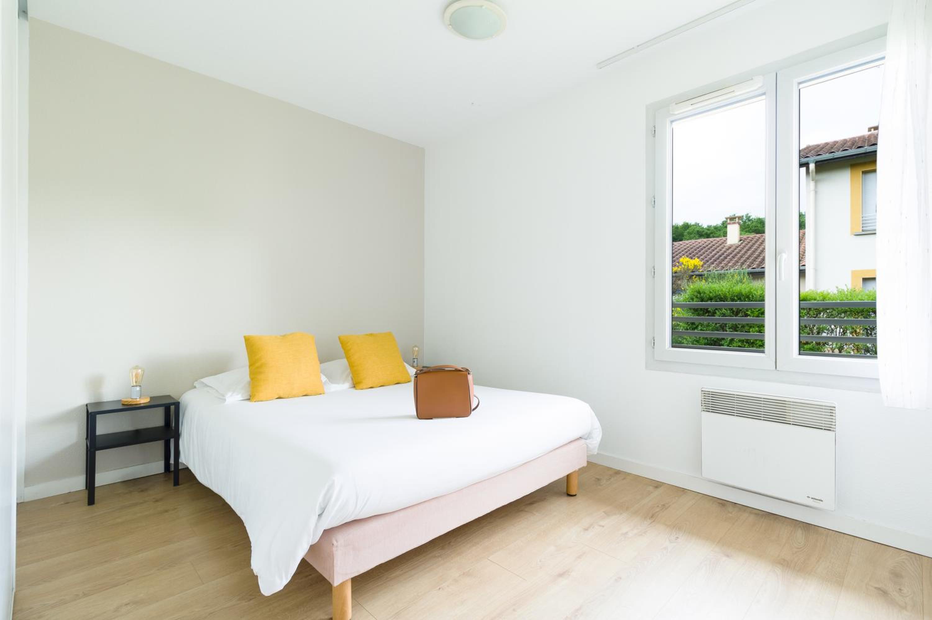 Three-Bedroom Apartment (8 Adults) - Photo 1