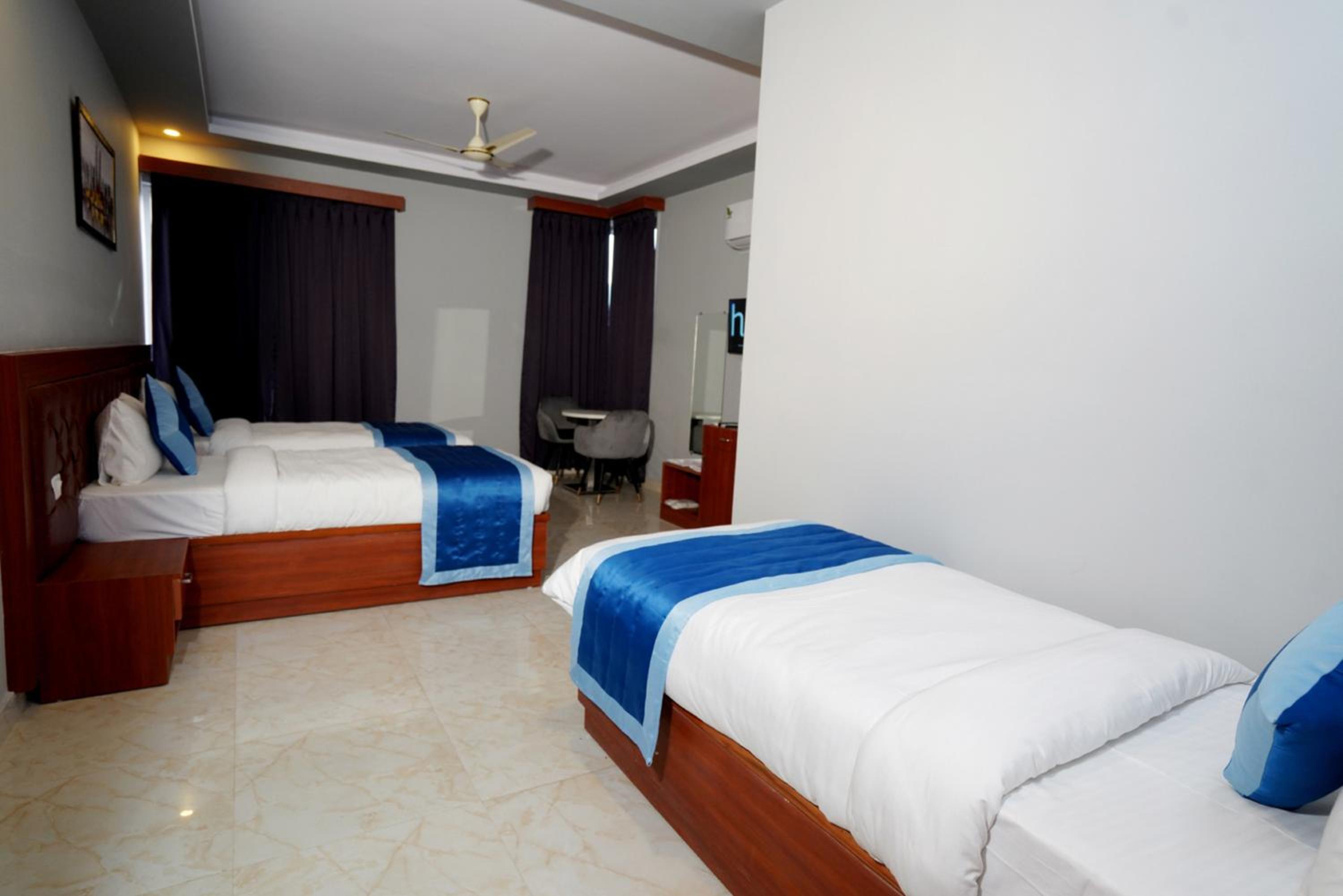 Superior Triple Room - Photo 13