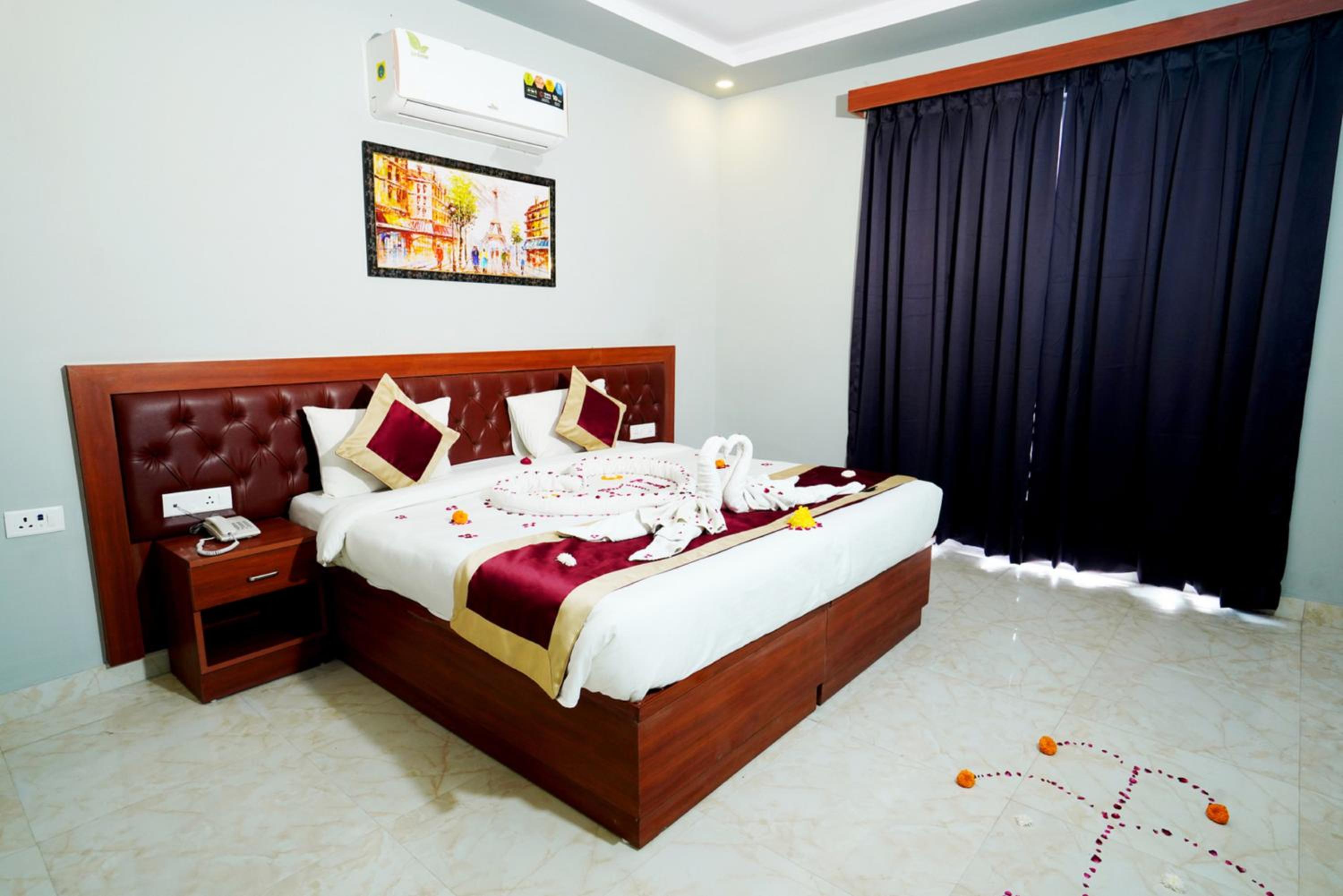 Deluxe Double Room - Photo 20