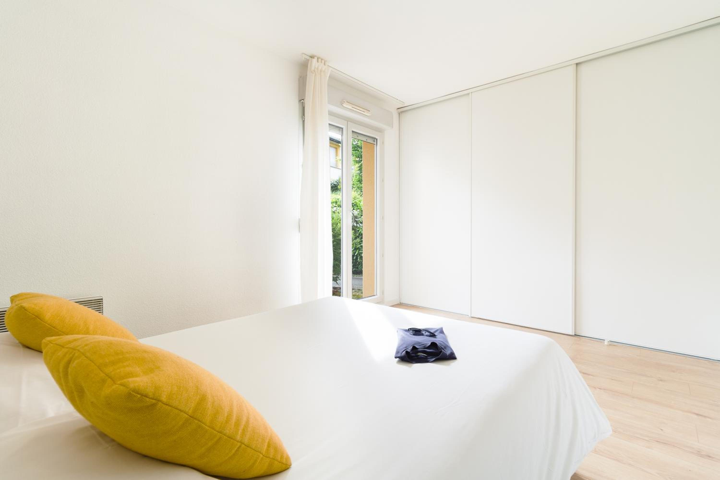 One-Bedroom Apartment (4 Adults) - Photo 9