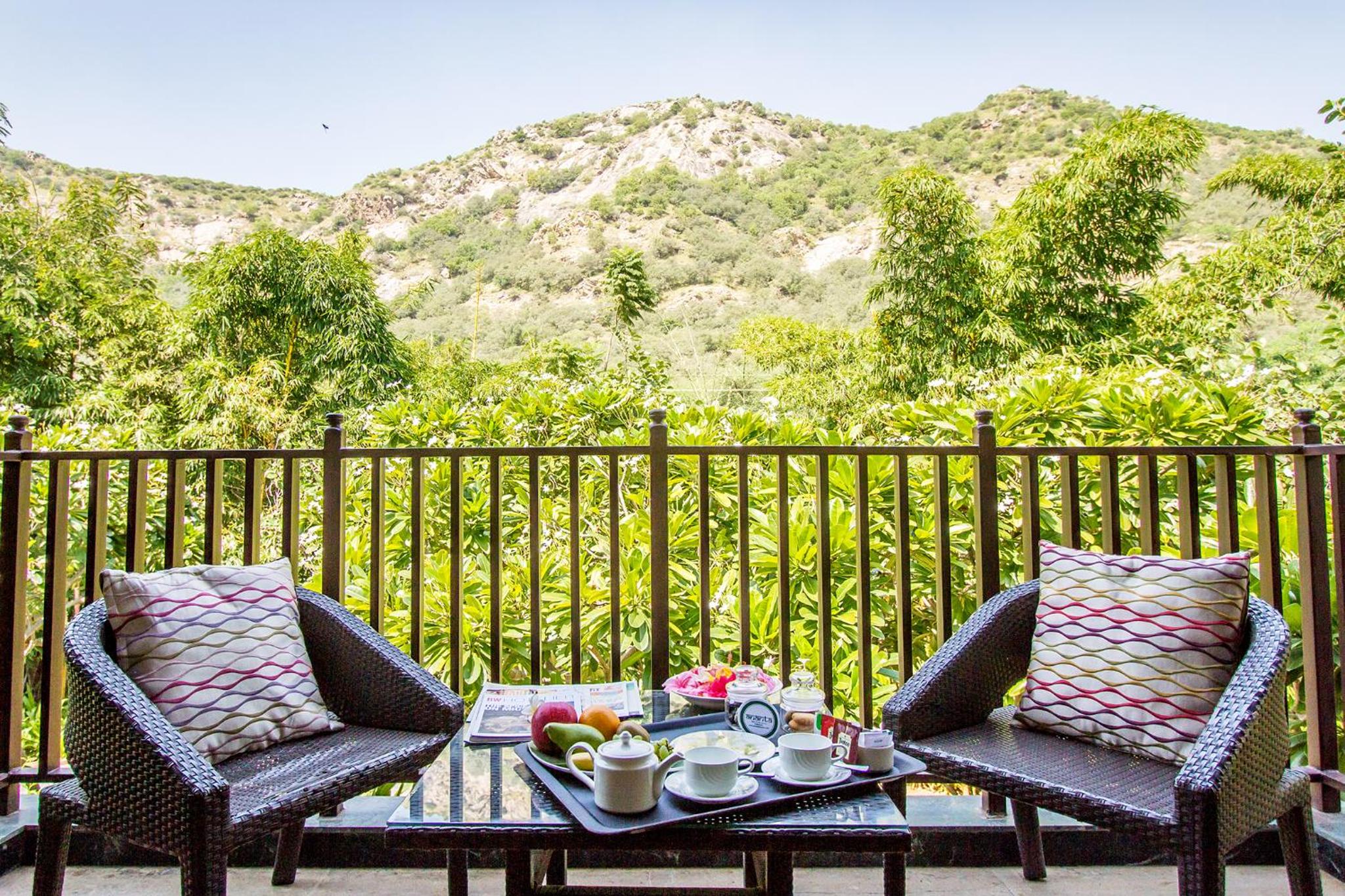 Luxury Cottage with Balcony: 10% discount on Food & Beverages (excluding In-Room Dining and Liquor), 10% discount on Spa Services, Laundry Services, Complimentary Happy Hour Offer – Buy 1 Get 1 Free, available daily from 11:00 AM to 7:00 PM. - Photo 6