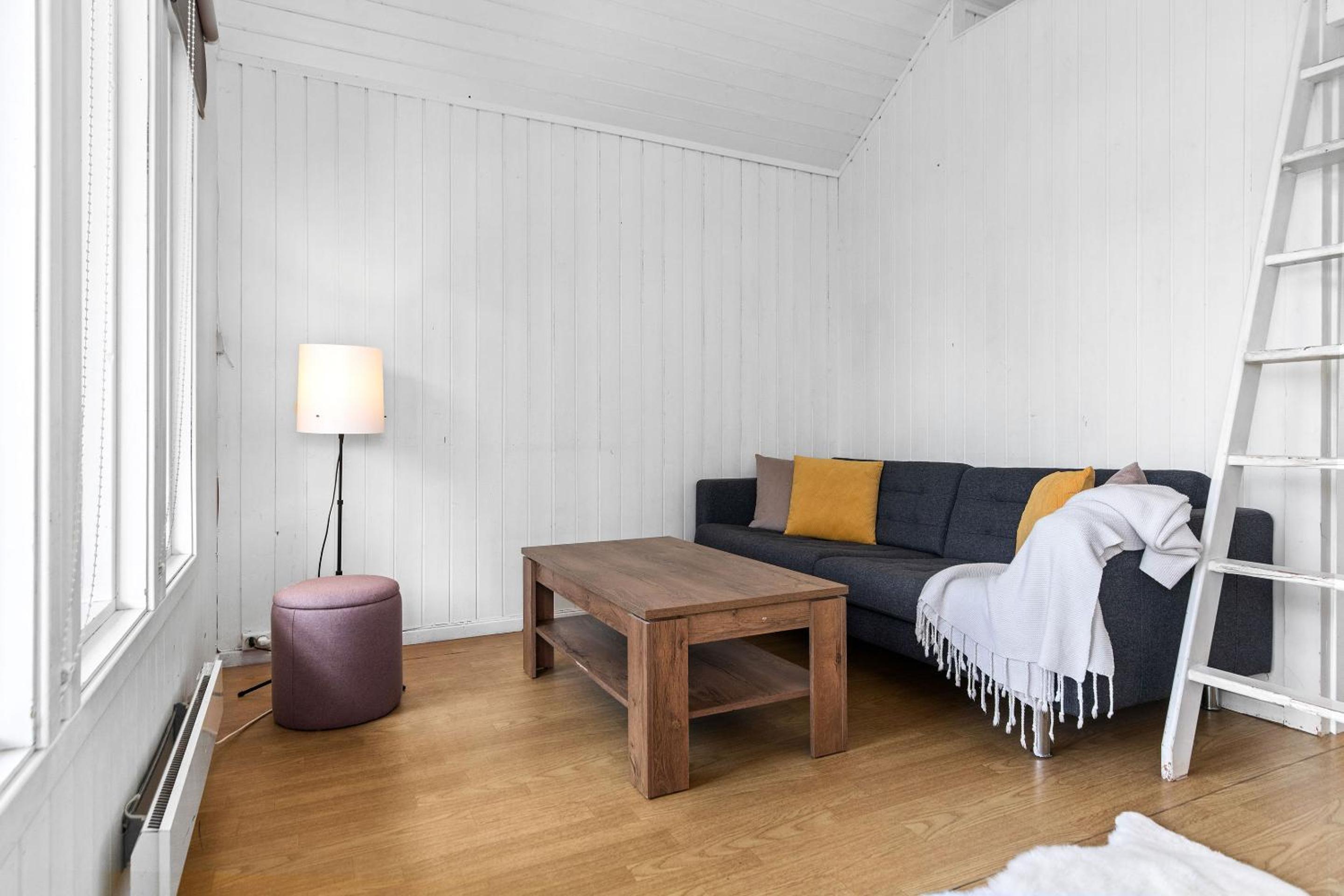 Summer Cabin (4 beds) photo 3